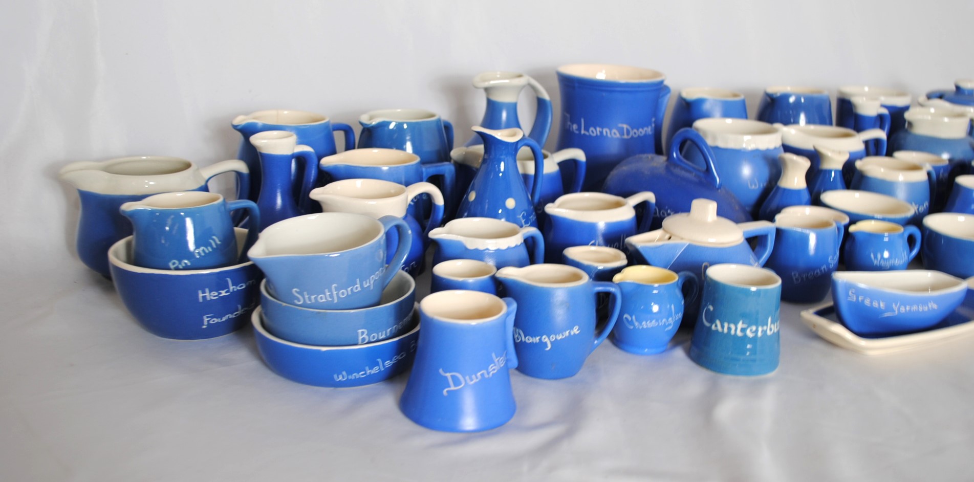 A collection of mostly New Devon Pottery, along with some Foster's Studio Pottery, Dudson Hanley - Image 2 of 7