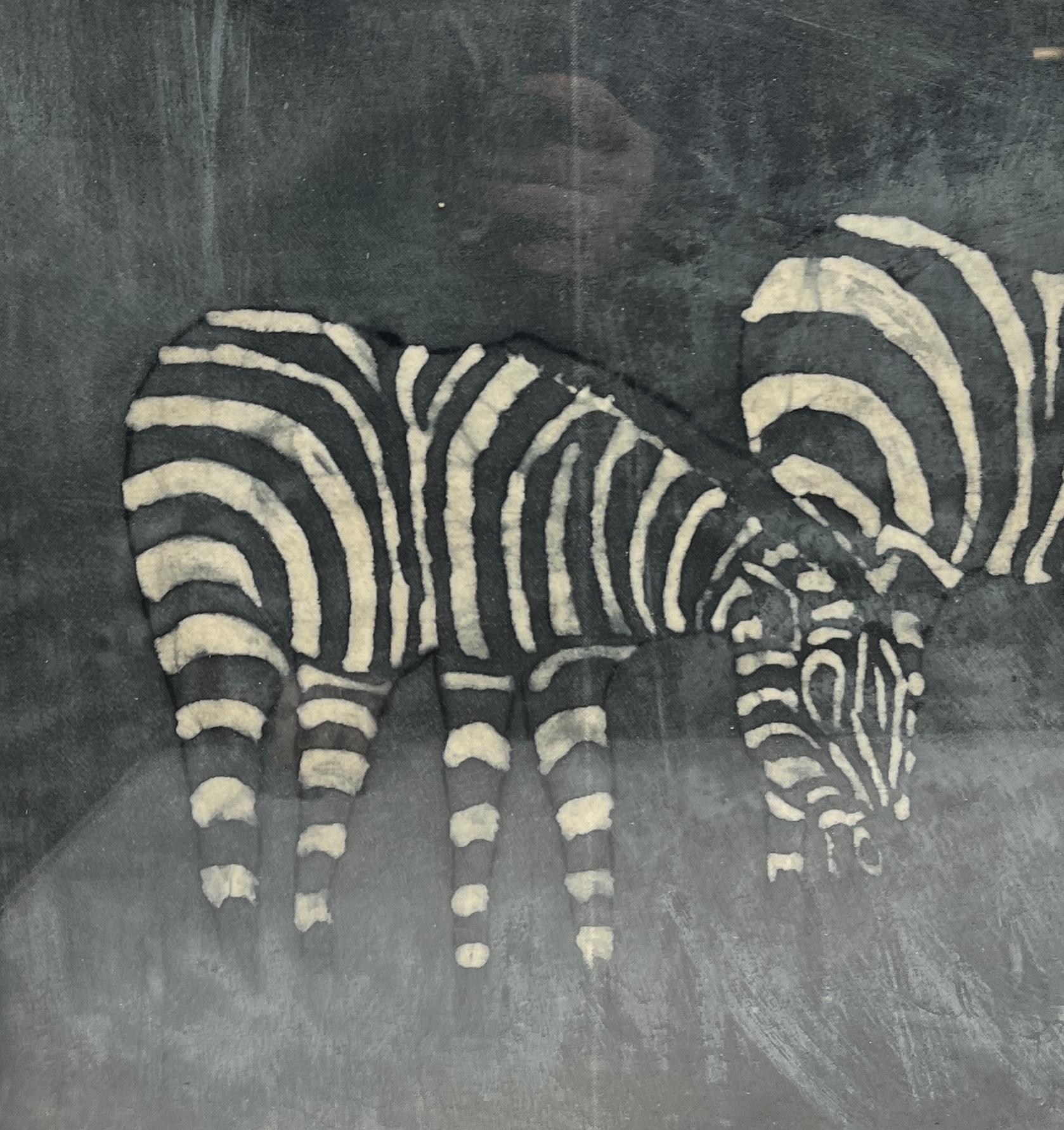 A painted silk picture of Zebras grazing - 48cm x 75cm - Image 4 of 4