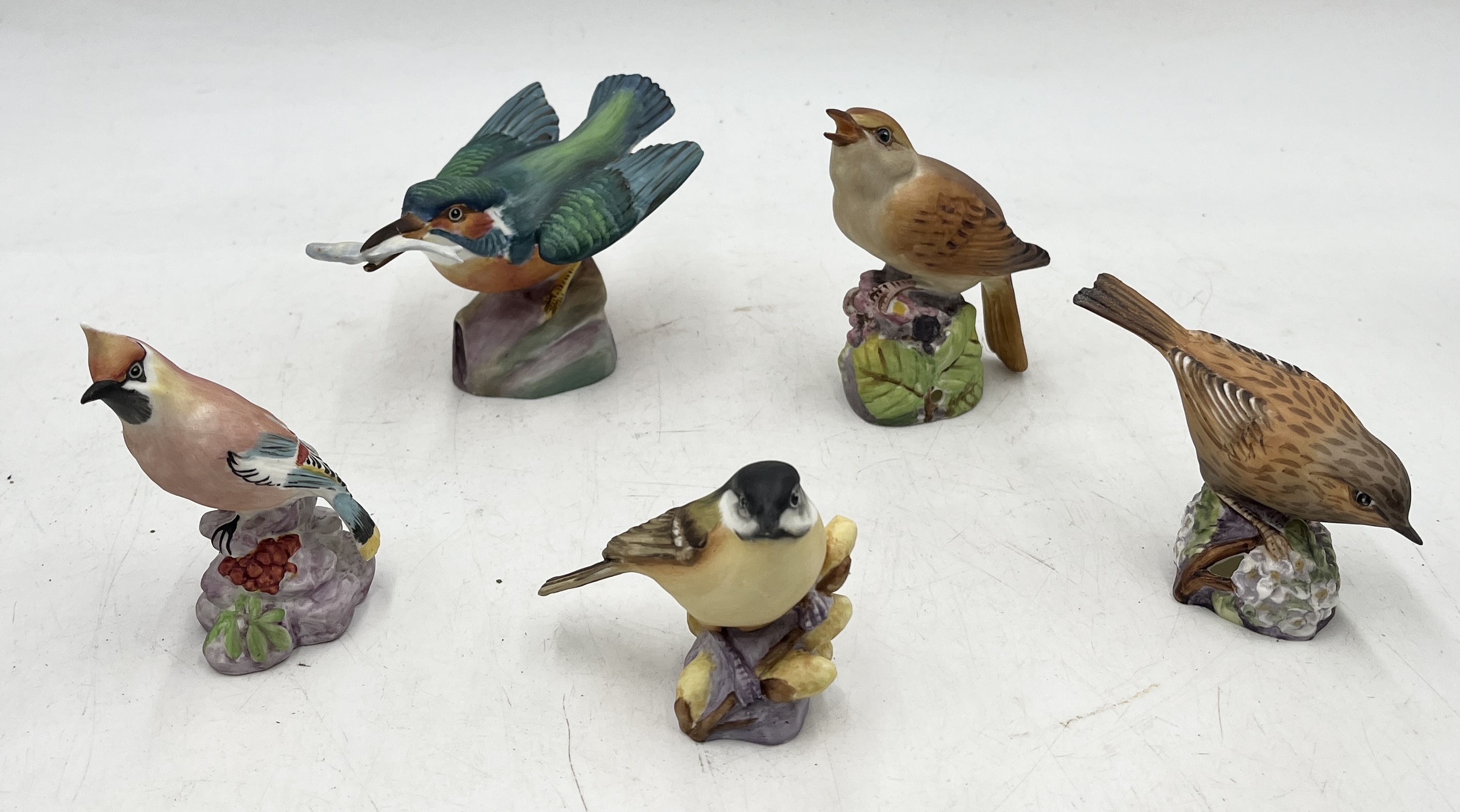 A collection of ceramic birds including Karl Ens owl, Royal Worcester kingfisher (A/F), waxwing, - Image 4 of 5