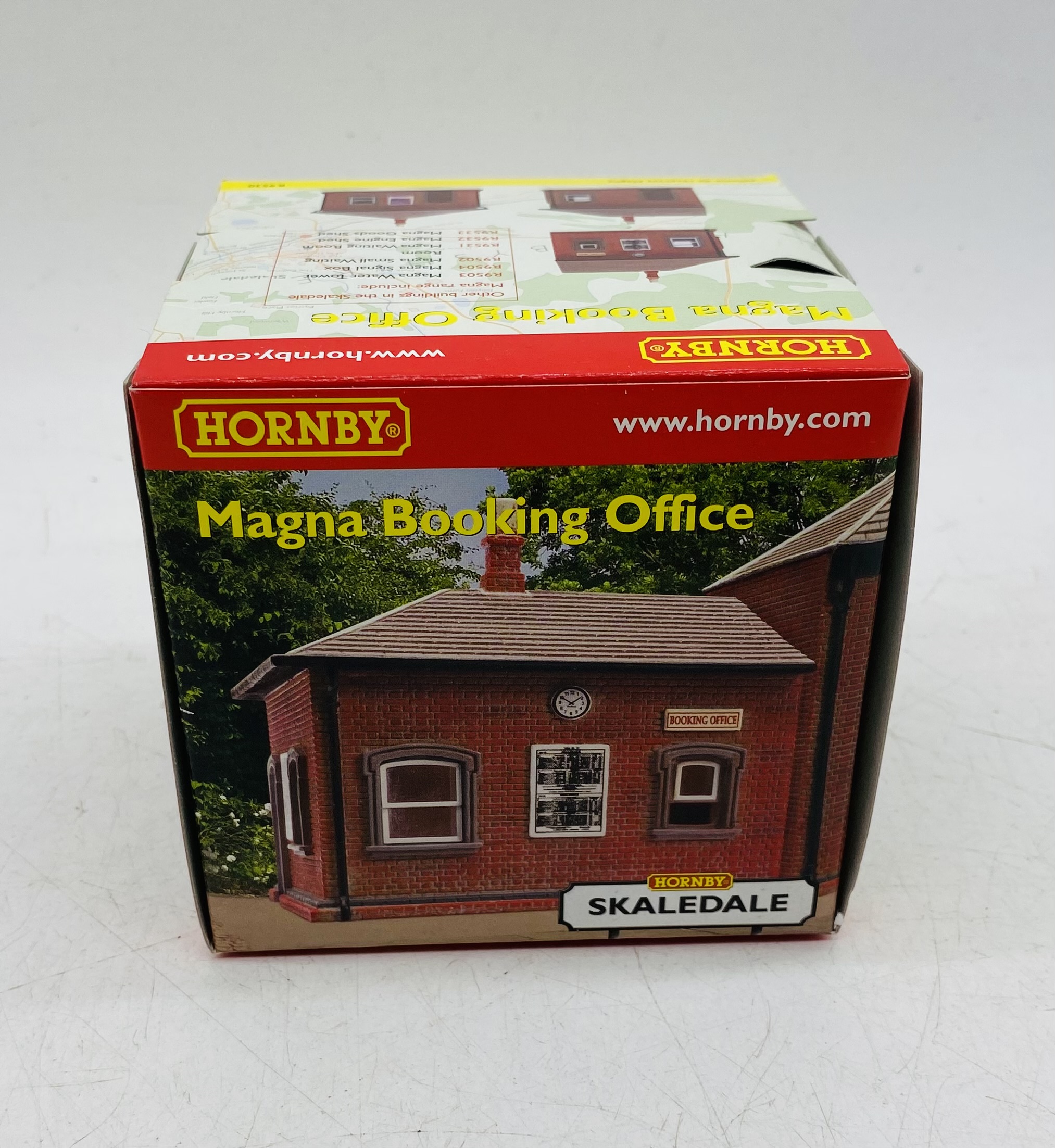 Four boxed Hornby Skaledale OO gauge buildings relating to Magna including the Engine Shed ( - Image 4 of 4