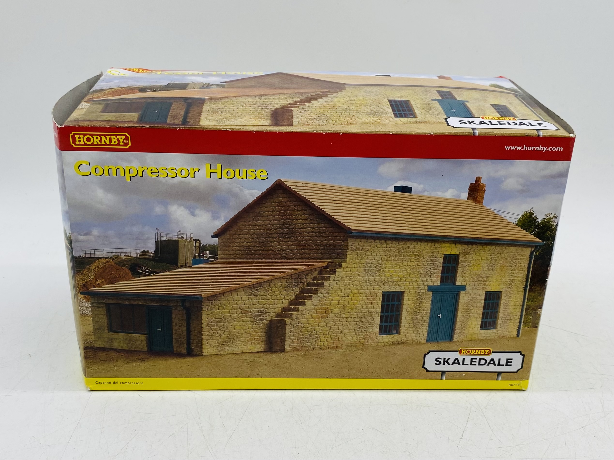 Hornby R8640 X 3 – Skaledale 00 Gauge Platform Water Cranes In Excellent But Unboxed Condition