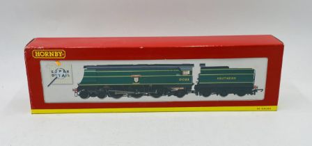A boxed Hornby OO gauge Southern Railways 4-6-2 "Seaton" steam locomotive (21C120) with tender in