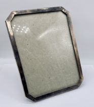 An Art Deco hallmarked silver photo frame, dated 1920