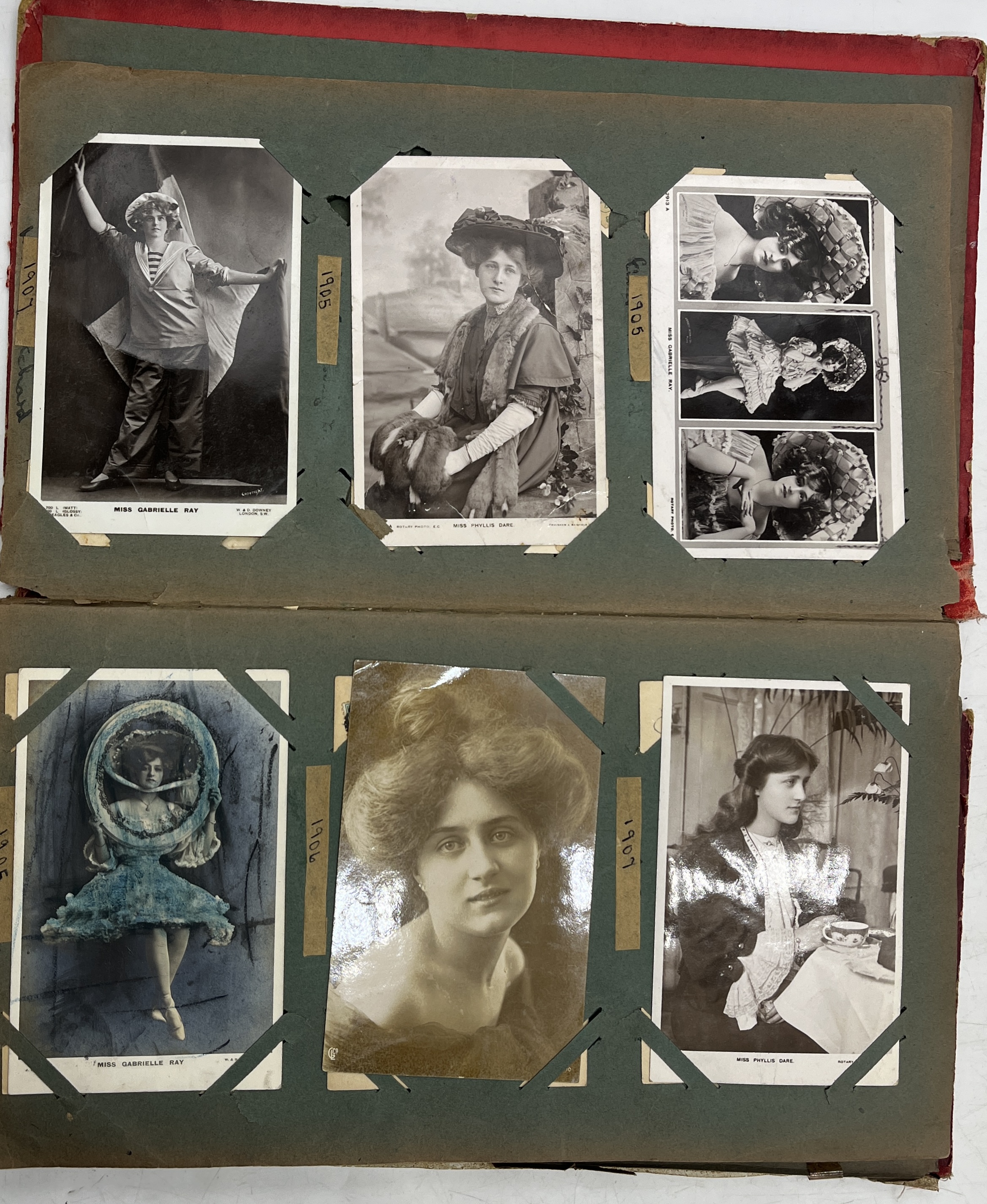 A album of vintage postcards including numerous early 20th century actresses, embroidered Sweetheart - Image 4 of 21