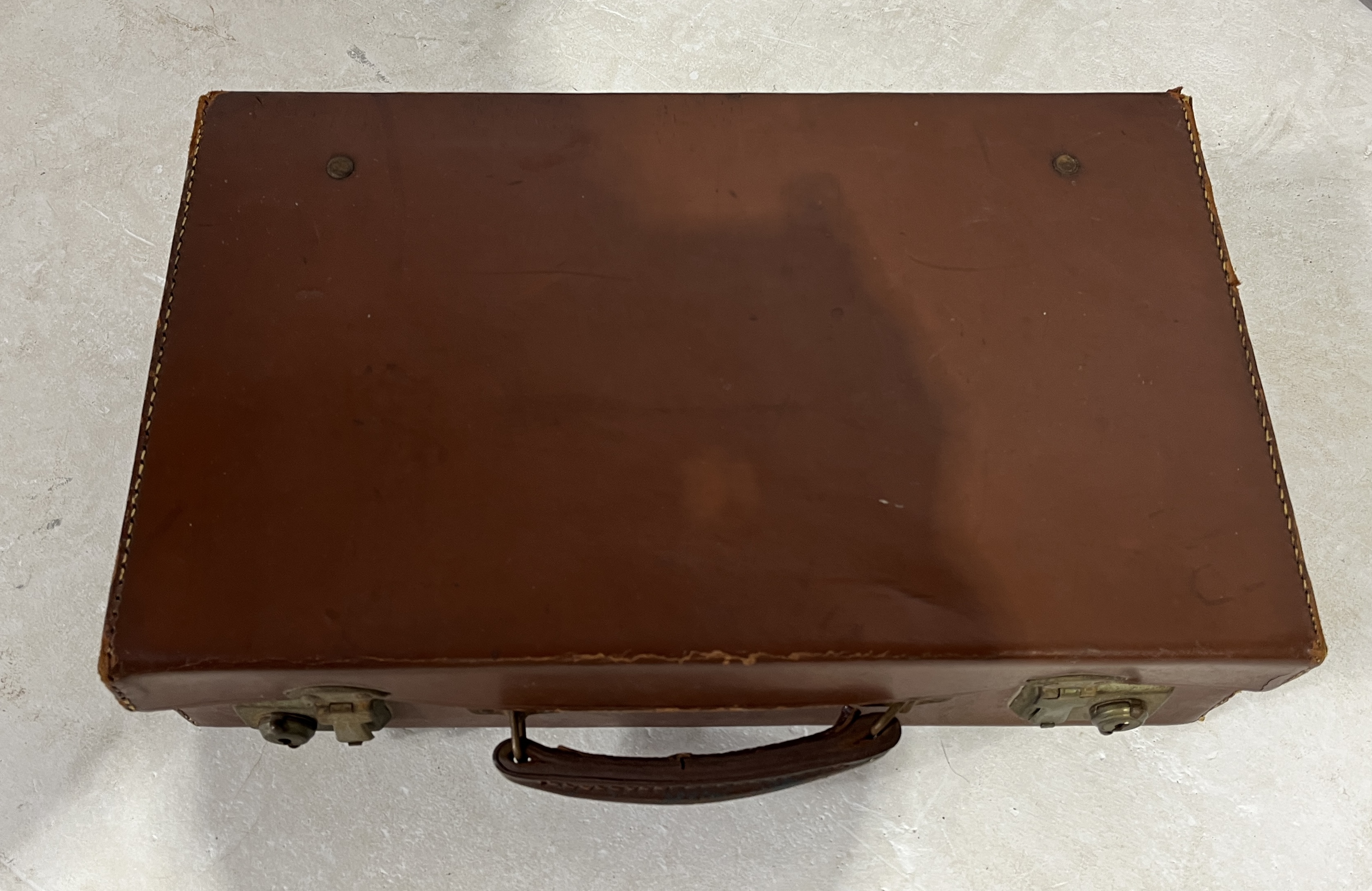 Three vintage leather cases including Gladstone bag, small suitcase etc. - Image 5 of 5