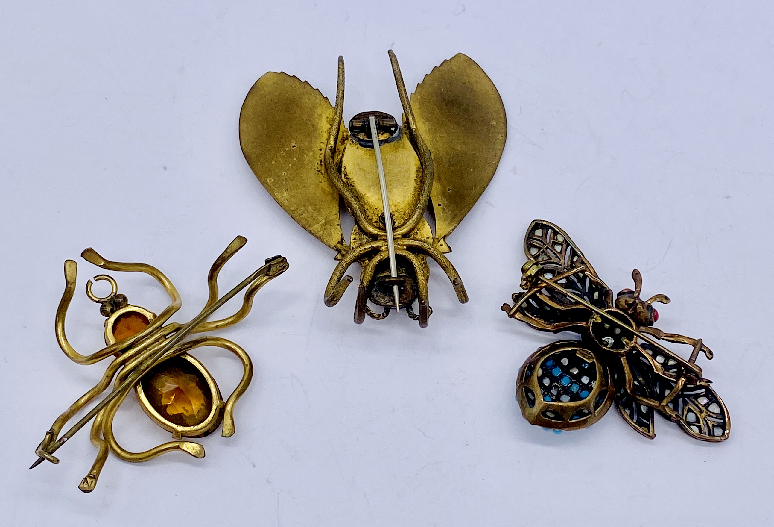 Five vintage insect brooches including a 925 silver bee brooch - Image 6 of 6