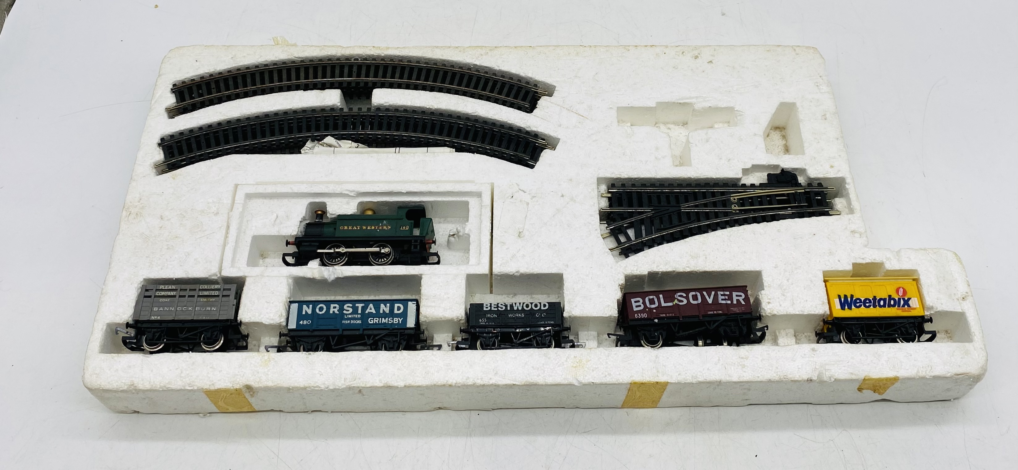 A collection of model railway OO gauge rolling stock, carriages, track and single locomotive. - Image 5 of 7