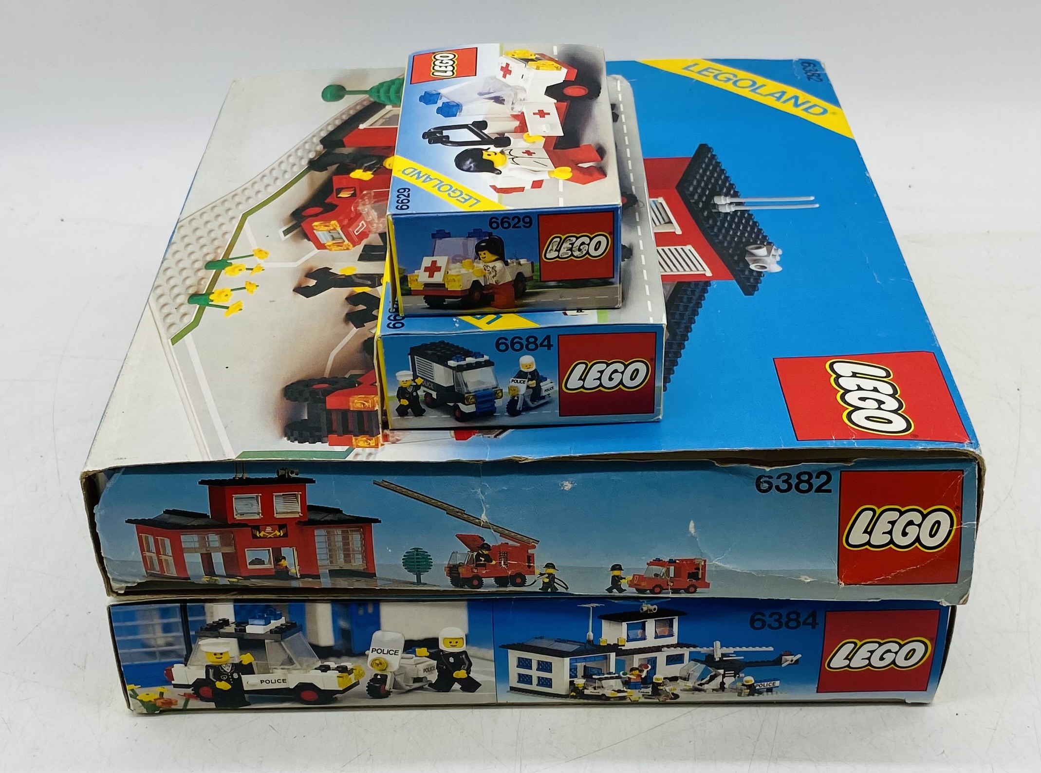 Four boxed 1980's Lego Legoland sets including Fire Station (6382), Police Station (6384) Police - Image 5 of 6