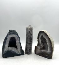 A pair of Geodes and an Obelisk