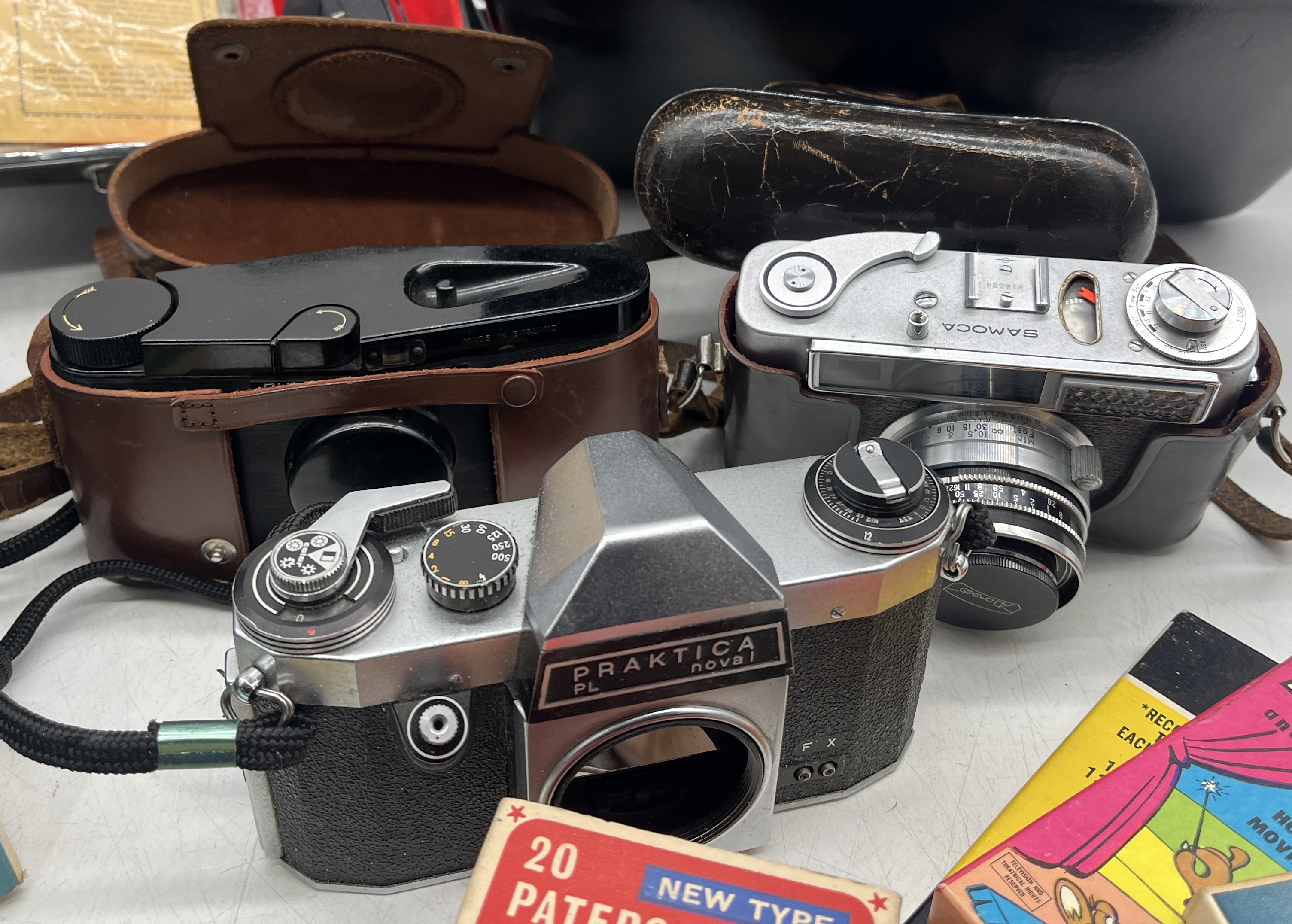 A collection of various vintage cameras and video cameras with accessories including Canon Super - Image 3 of 5