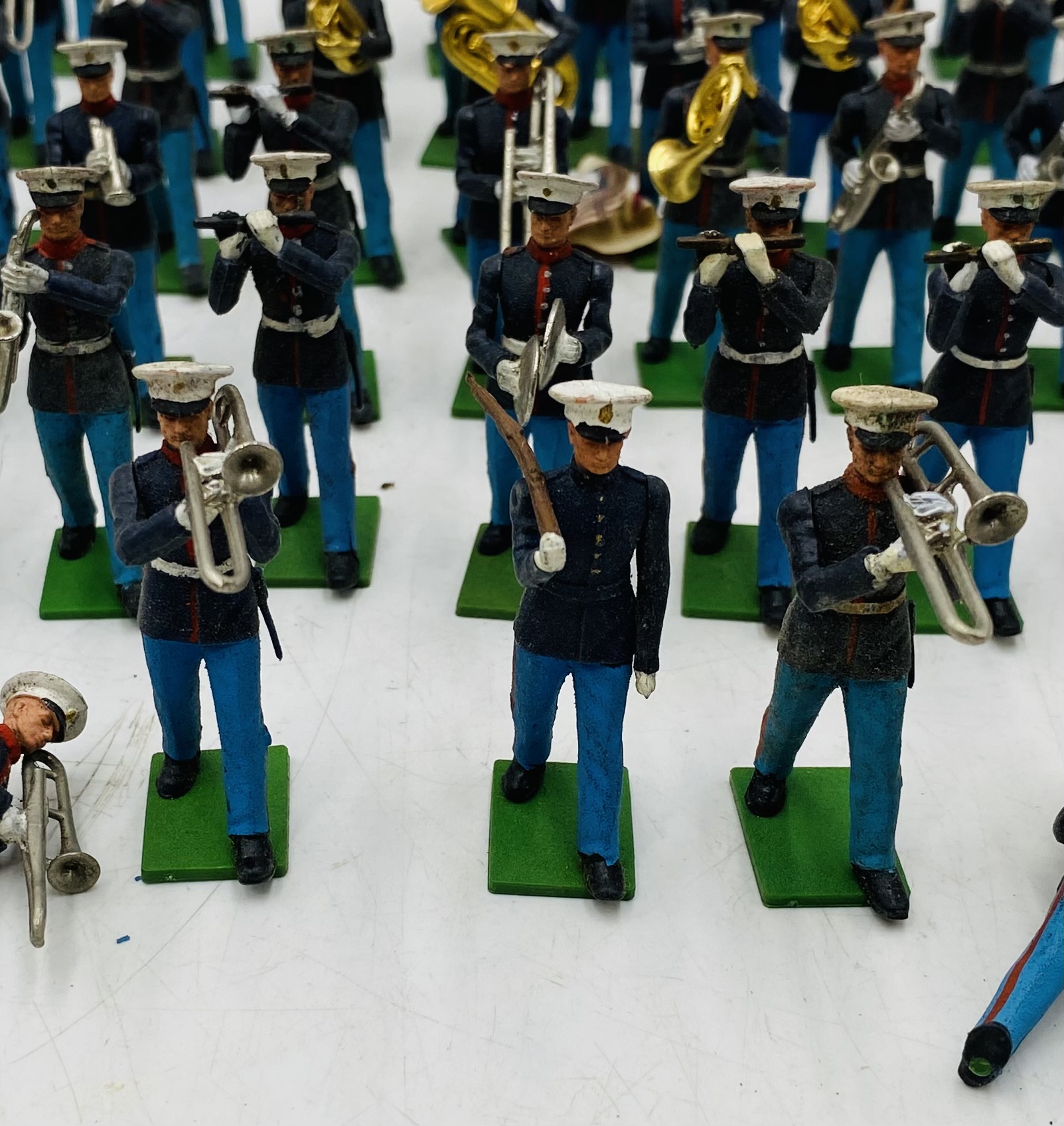 A collection of vintage Britains United States Marine Corps Military Marching Band figurines - - Image 5 of 5