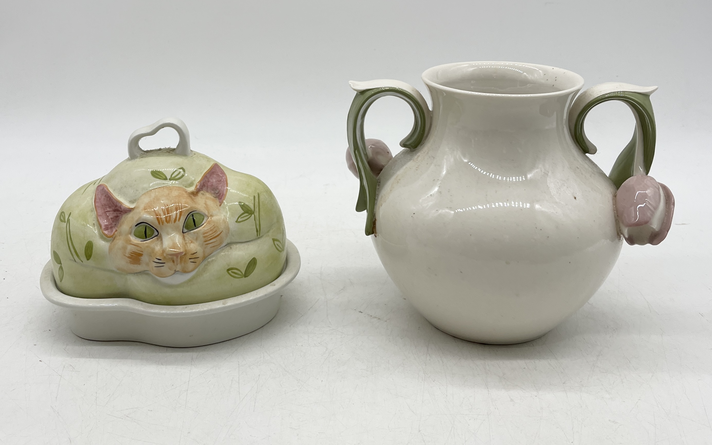 A collection of ceramics including Carlton Ware Cheshire cat butter dish, Sylvac vases, Majolica - Image 6 of 11