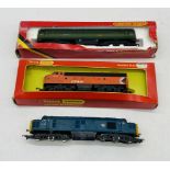A boxed Hornby Railways OO gauge BR Class 47 "Mammoth" diesel locomotive (D1670) in green livery (