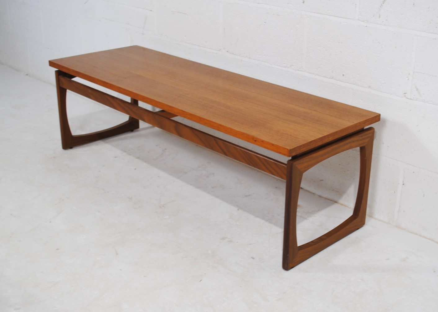 A G Plan rectangular coffee table, marked to underside - length 137.5cm, depth 46cm, height 42cm - Image 4 of 5
