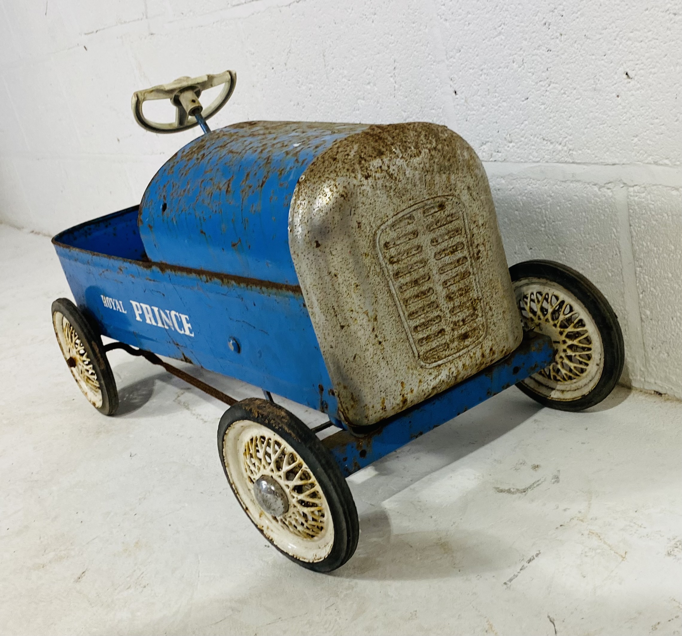 A vintage Tri-ang child's 1960s pedal car in blue, marked 'Royal Prince' to the side - steering - Image 2 of 6