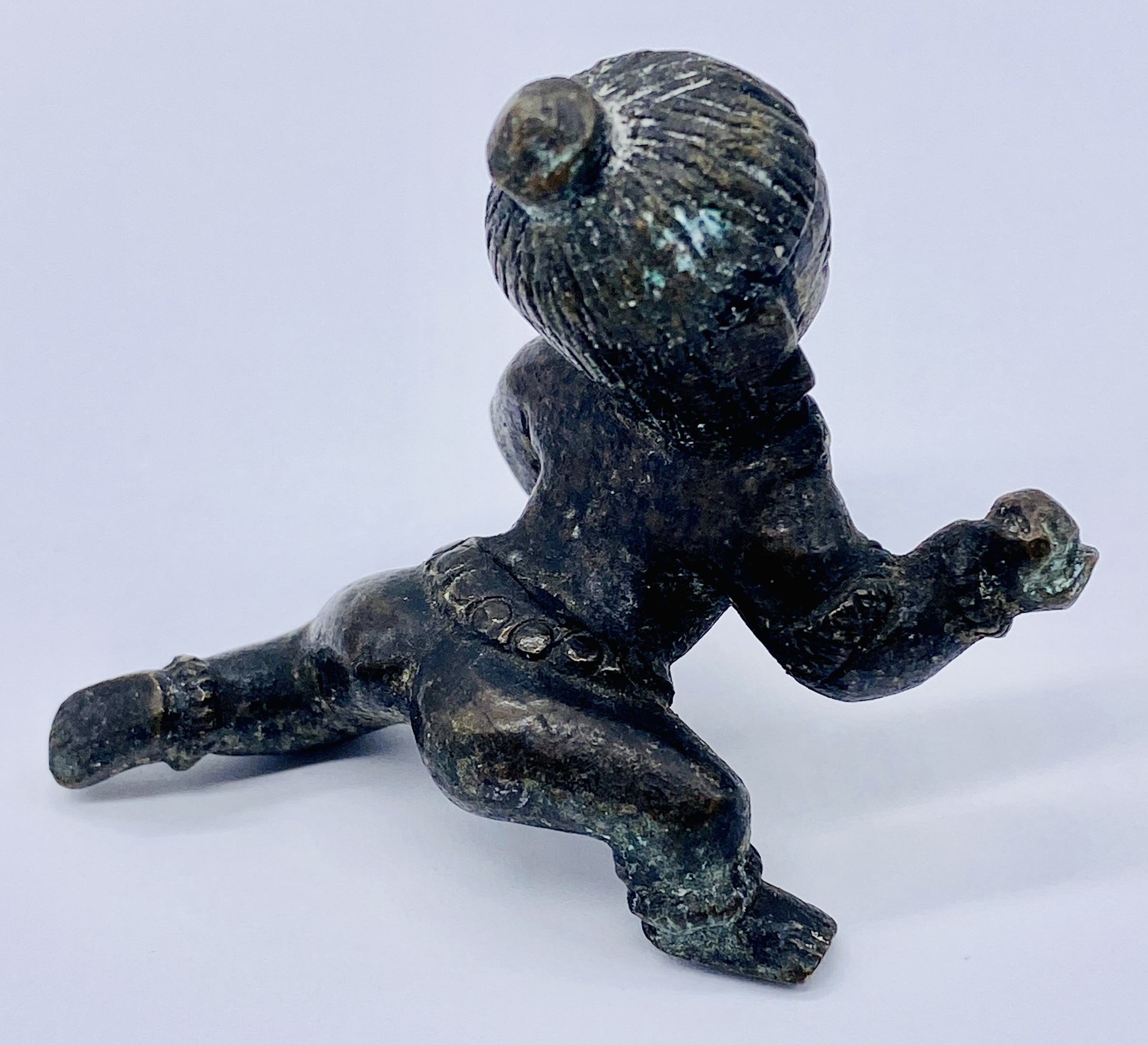 A small bronze Lord Krishna figure "The Butter Thief" along with two small bronze crabs, cold - Image 2 of 4