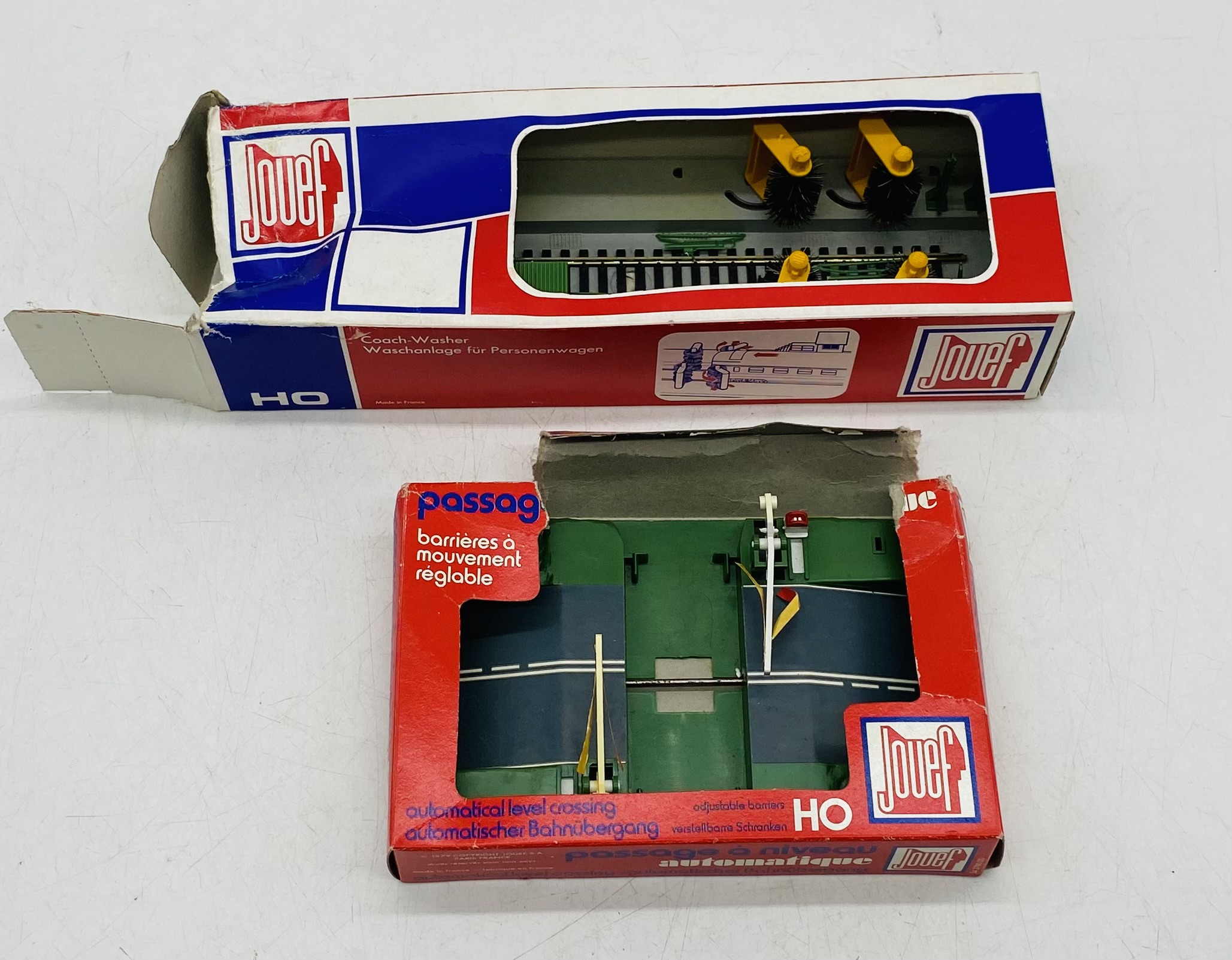 A collection of boxed Hornby Railways OO gauge buildings and accessories including Operating - Image 6 of 6