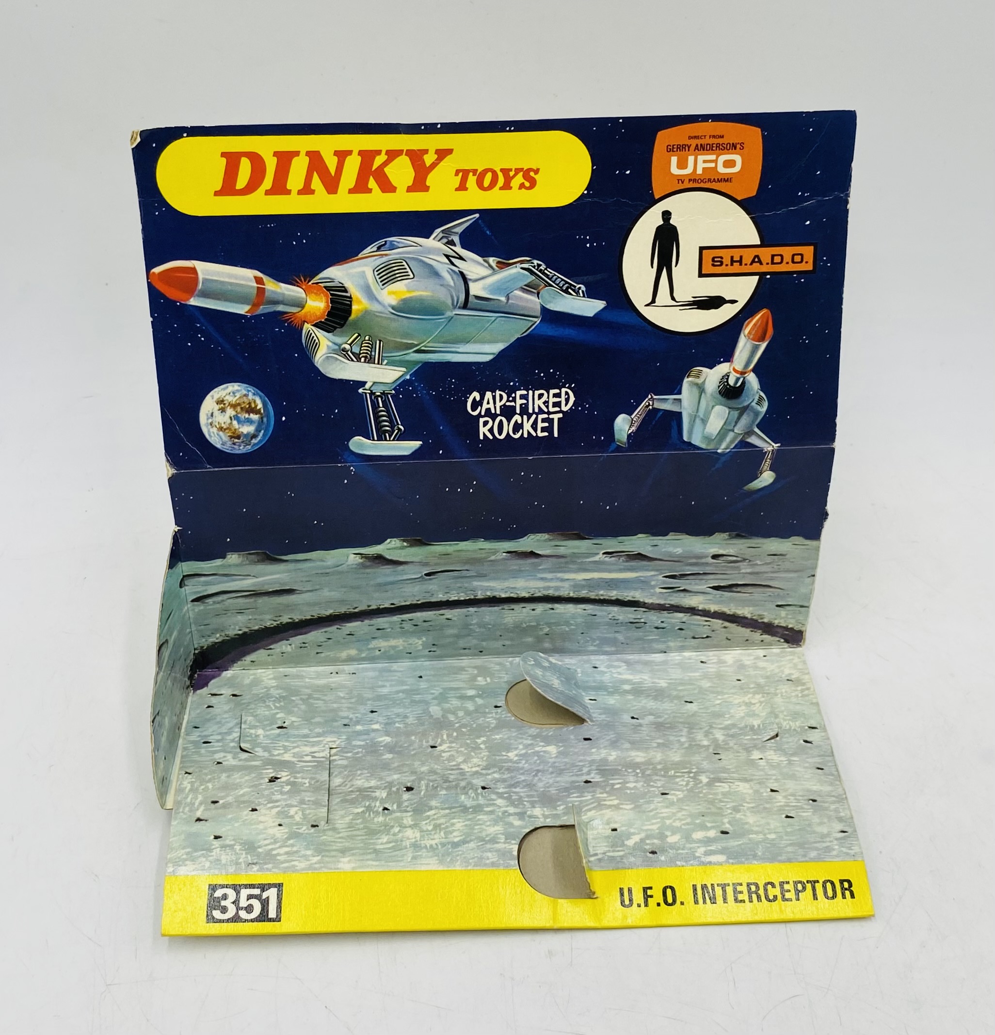 A vintage boxed Dinky Toys "U.F.O. Interceptor" die-cast model (No 351) - Image 5 of 8