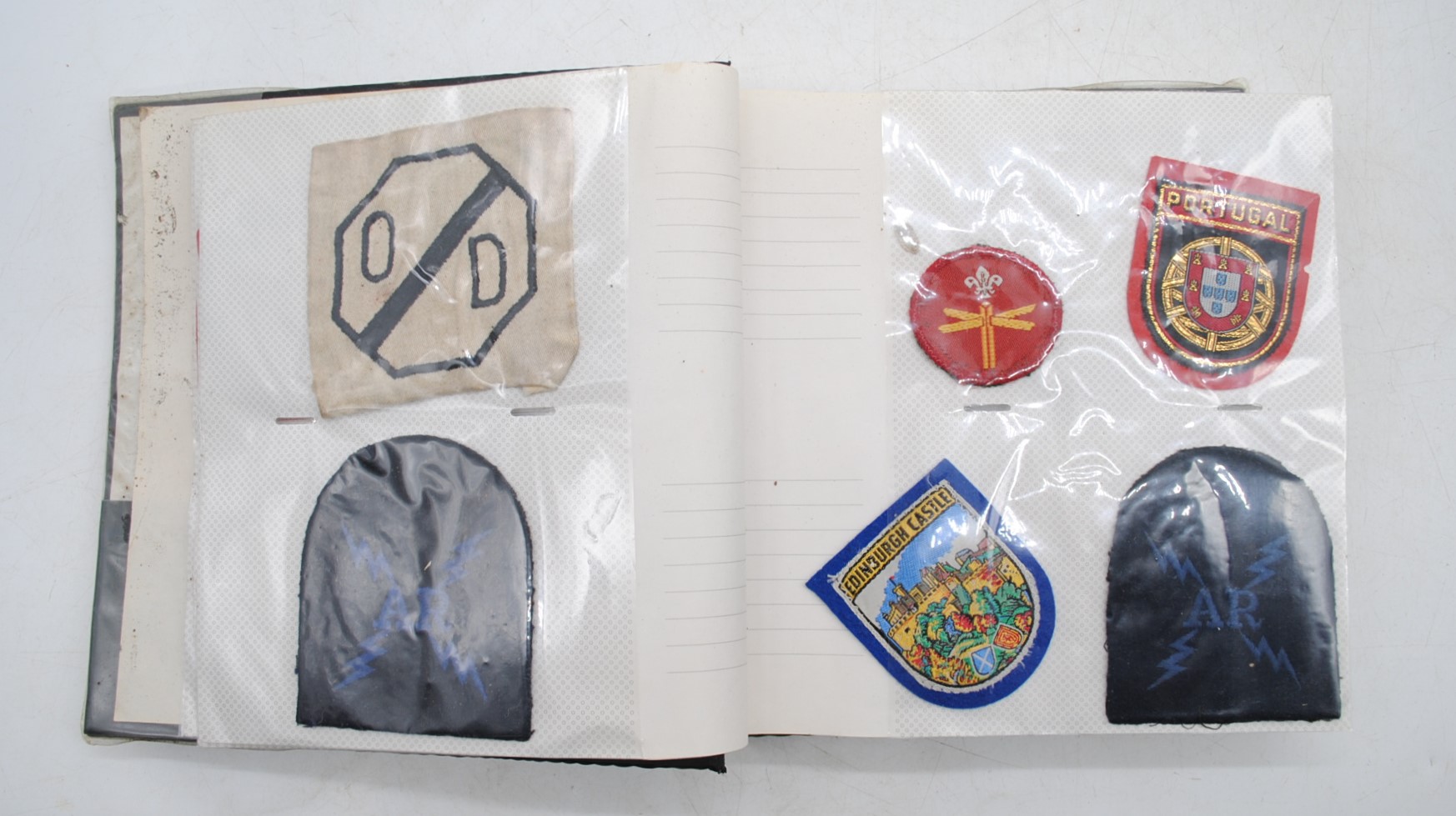 An album of various patch badges - Image 6 of 10
