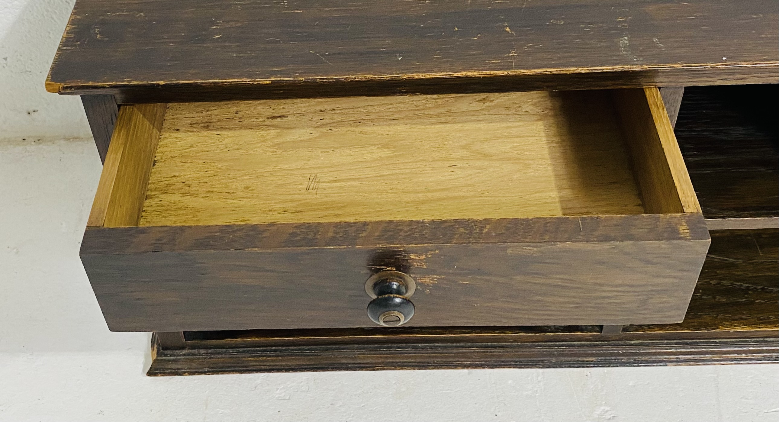 A 1930's Globe Wernicke desk tidy, with pigeonhole fixtures, length 99 cm depth 20 cm width 26 cm. - Image 5 of 7