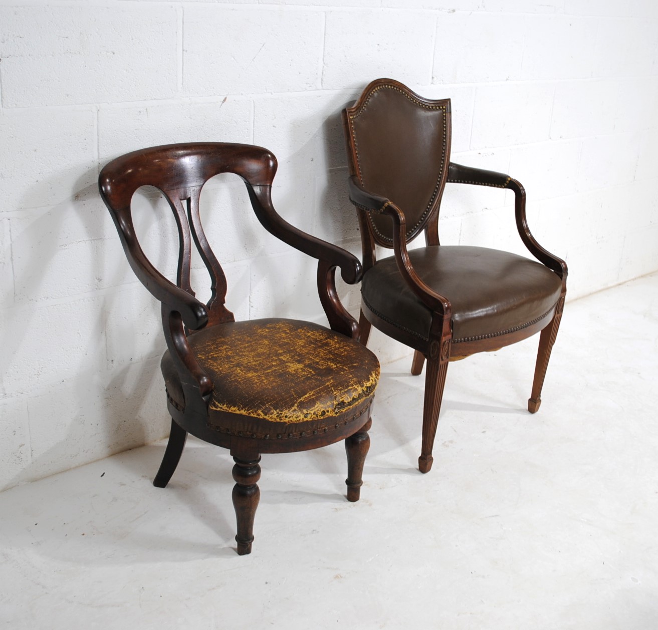 A Victorian mahogany chair, along with an antique mahogany upholstered shield back chair - Image 2 of 3