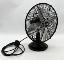 A vintage Cinni desk top fan No. 215810