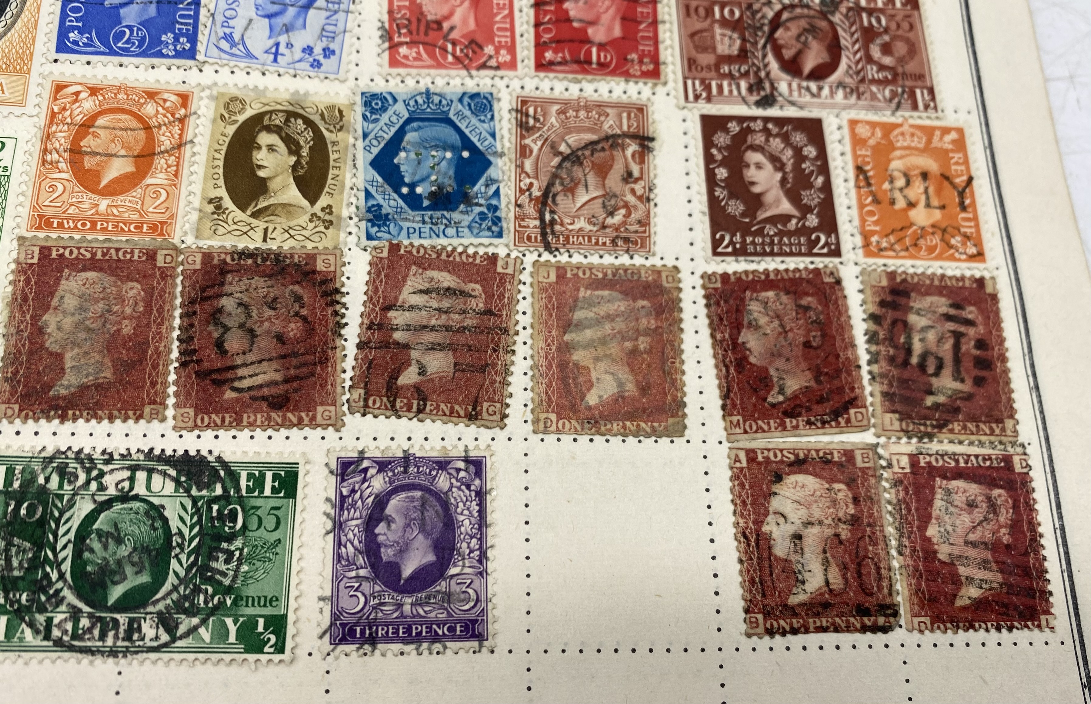 An album of worldwide stamps including Penny Reds etc. - Image 25 of 57