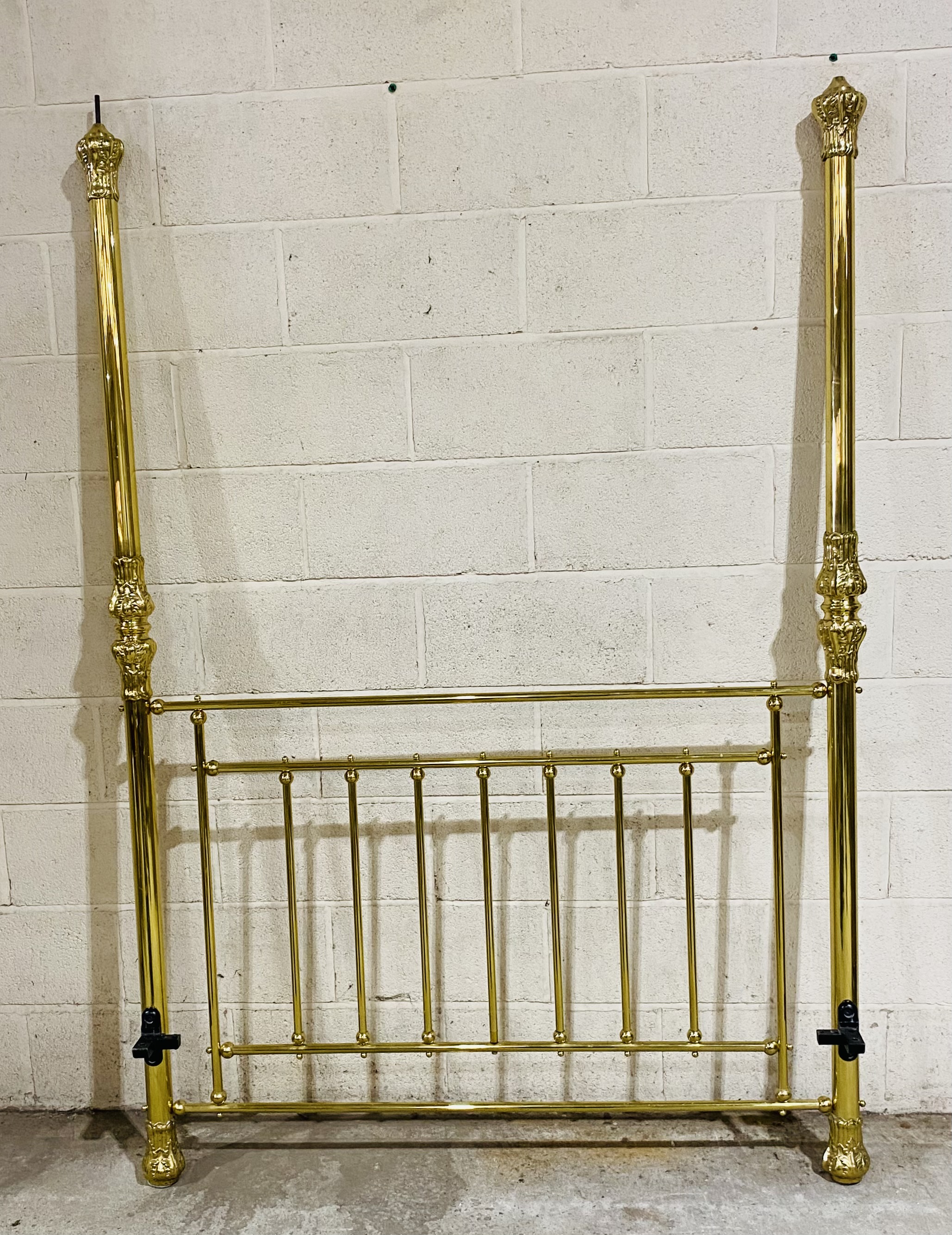 An ornate brass four poster bed - Image 2 of 8