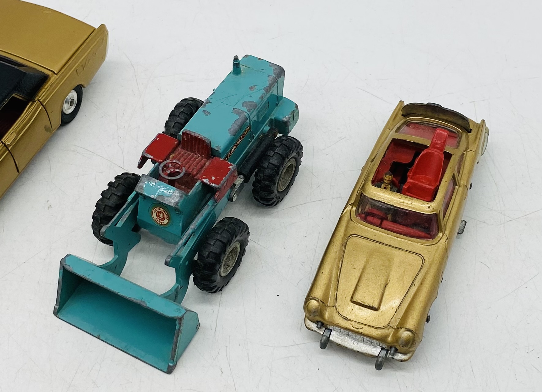 A collection of loose die-cast vehicles including Corgi Toys Batmobile & Batboat, Lesney, - Image 4 of 6