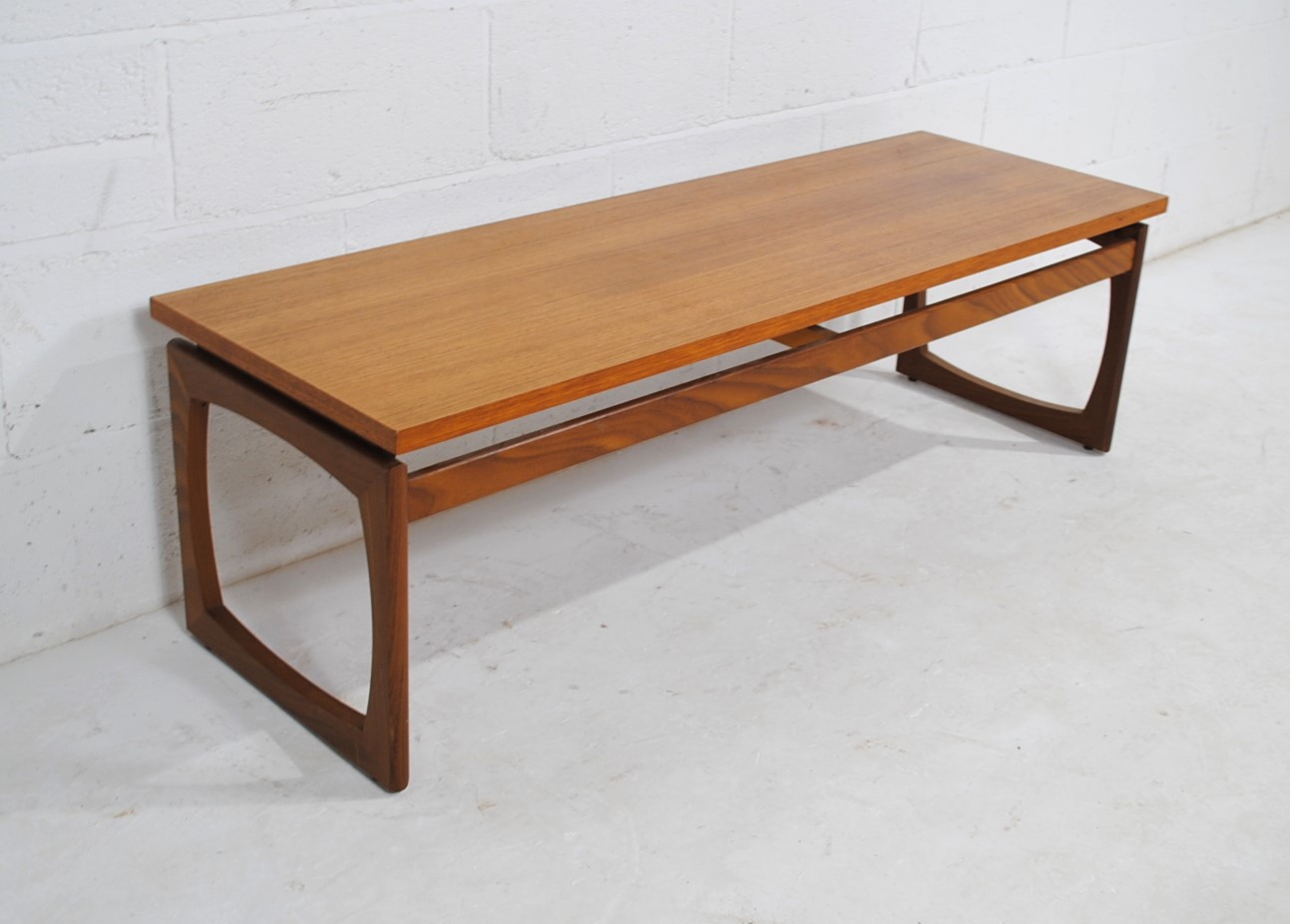 A G Plan rectangular coffee table, marked to underside - length 137.5cm, depth 46cm, height 42cm - Image 3 of 5
