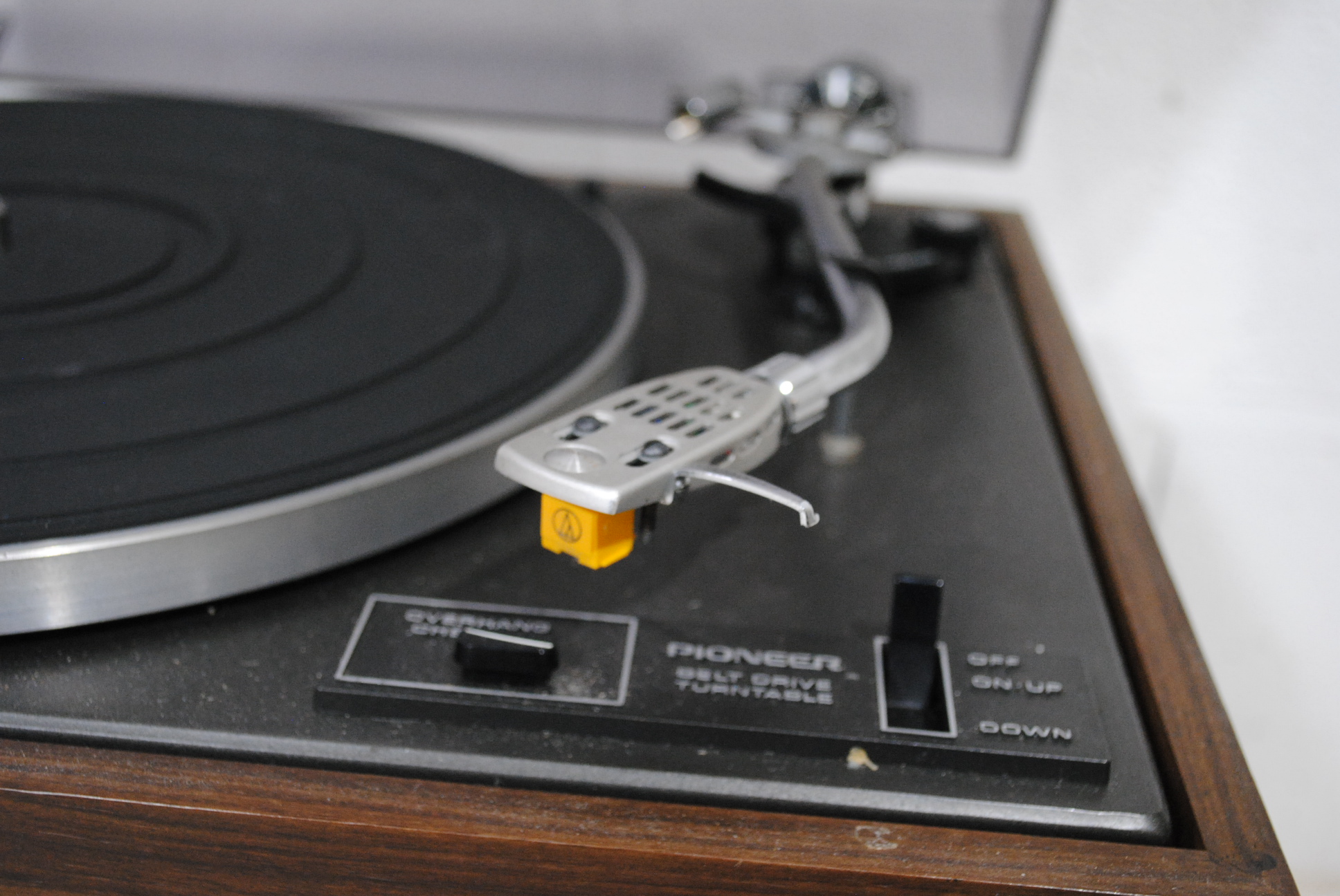 A vintage stacking hi-fi system, comprising a Pioneer PL-12D belt-drive turntable, Sharp RT-12 - Image 3 of 14