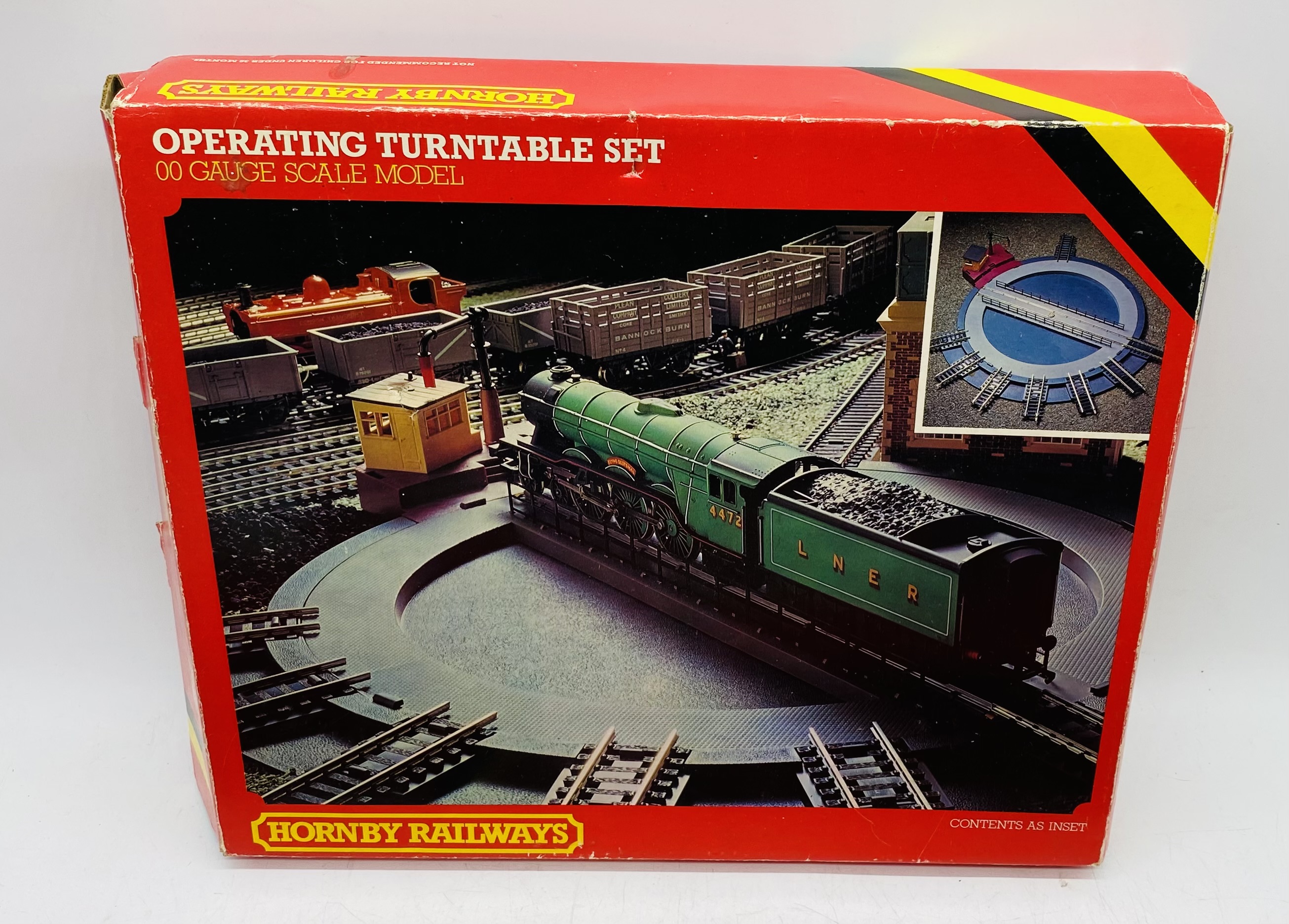 A collection of boxed Hornby Railways OO gauge buildings and accessories including Operating - Image 2 of 6