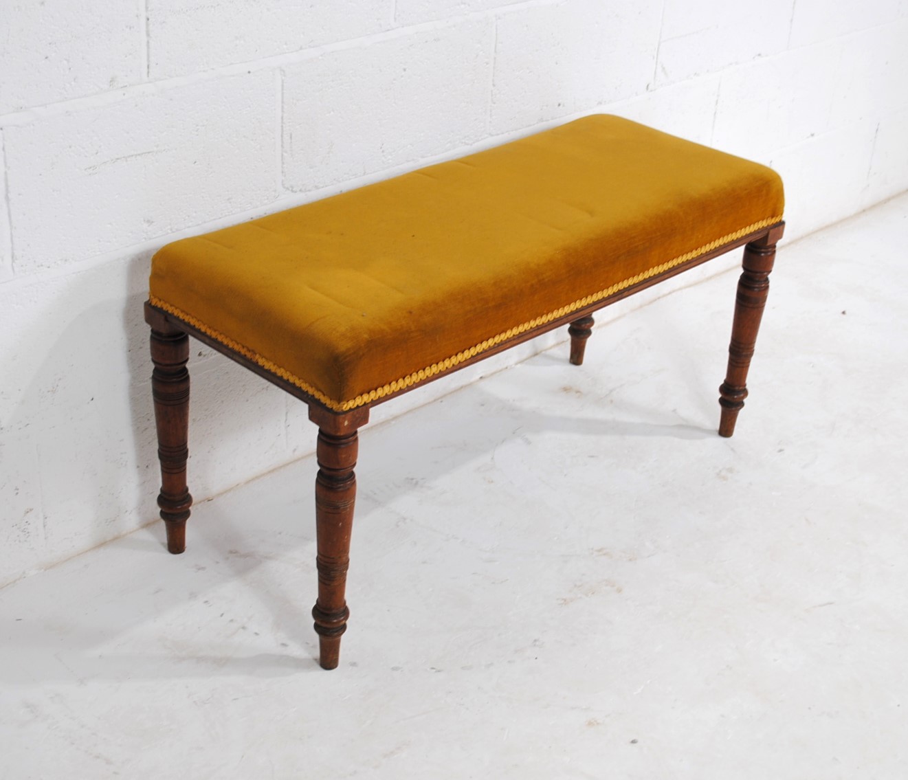 A Victorian upholstered duet stool, raised on turned mahogany legs - length 99cm, height 51cm - Image 3 of 5