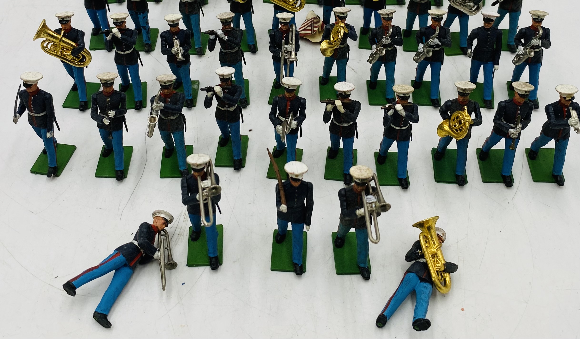 A collection of vintage Britains United States Marine Corps Military Marching Band figurines - - Image 4 of 5