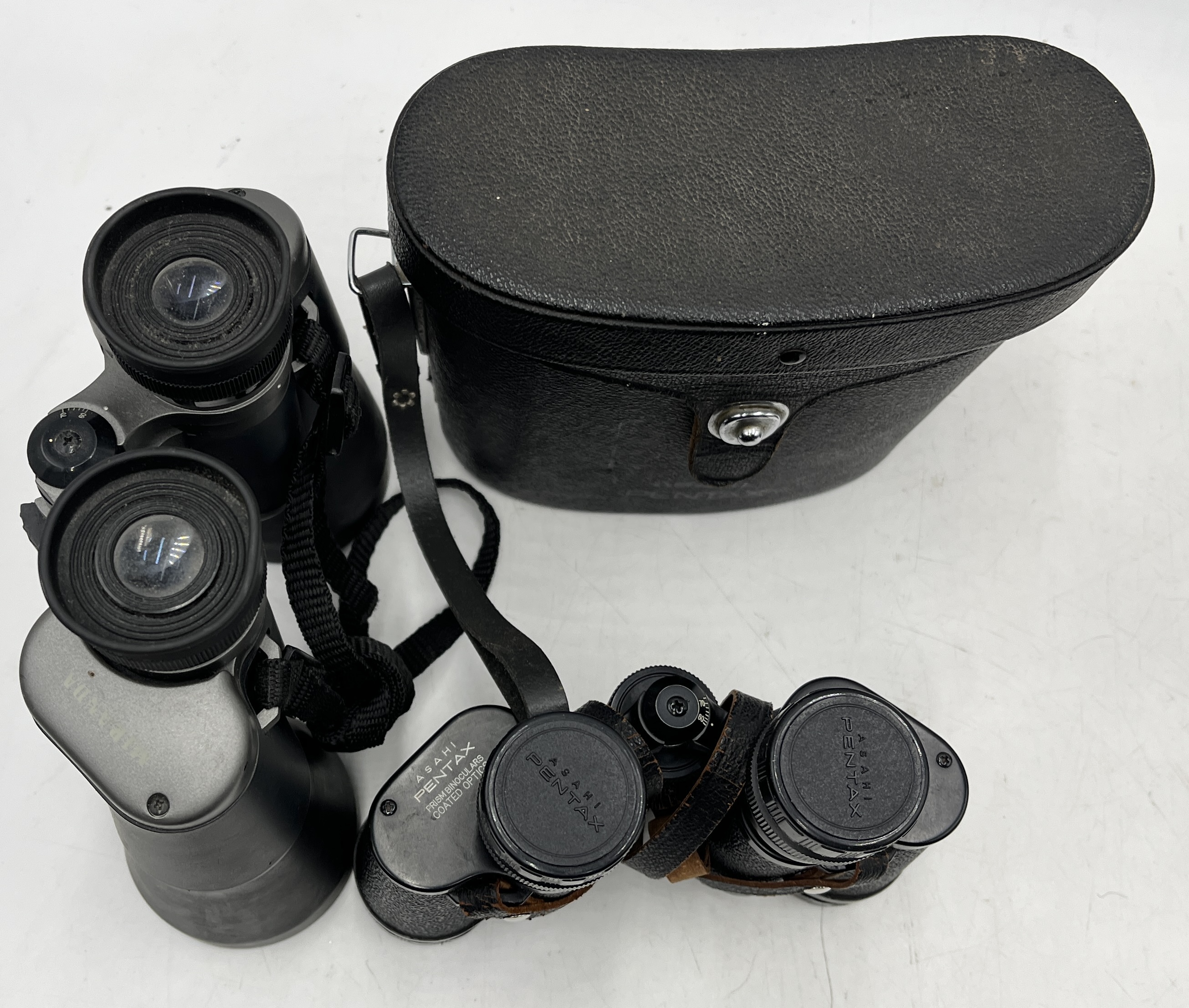 A collection of binoculars including a pair of West German Optolyth Alpin 10 x40 binoculars - Image 5 of 5