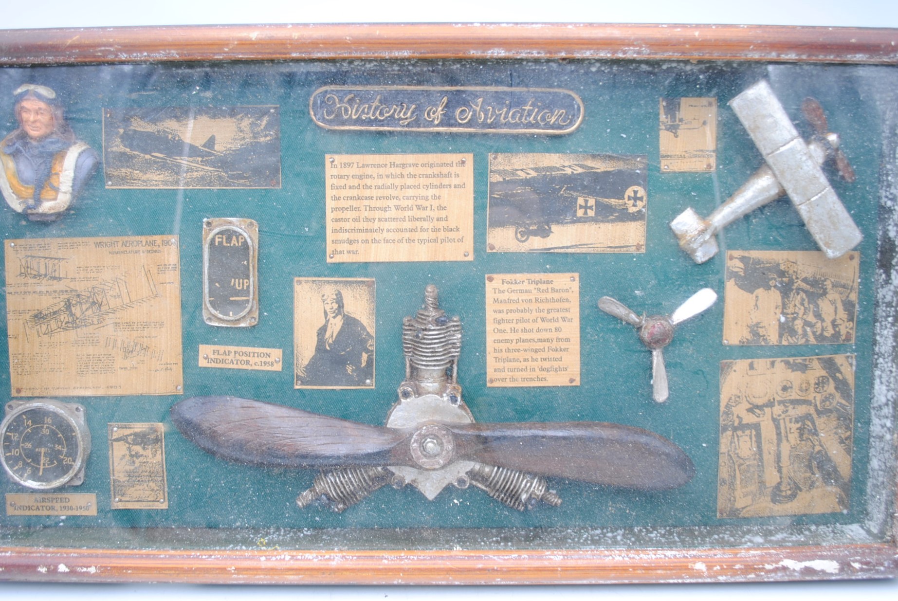 A 'History of Aviation' display case - 28.5cm x 52.5cm - Image 3 of 4