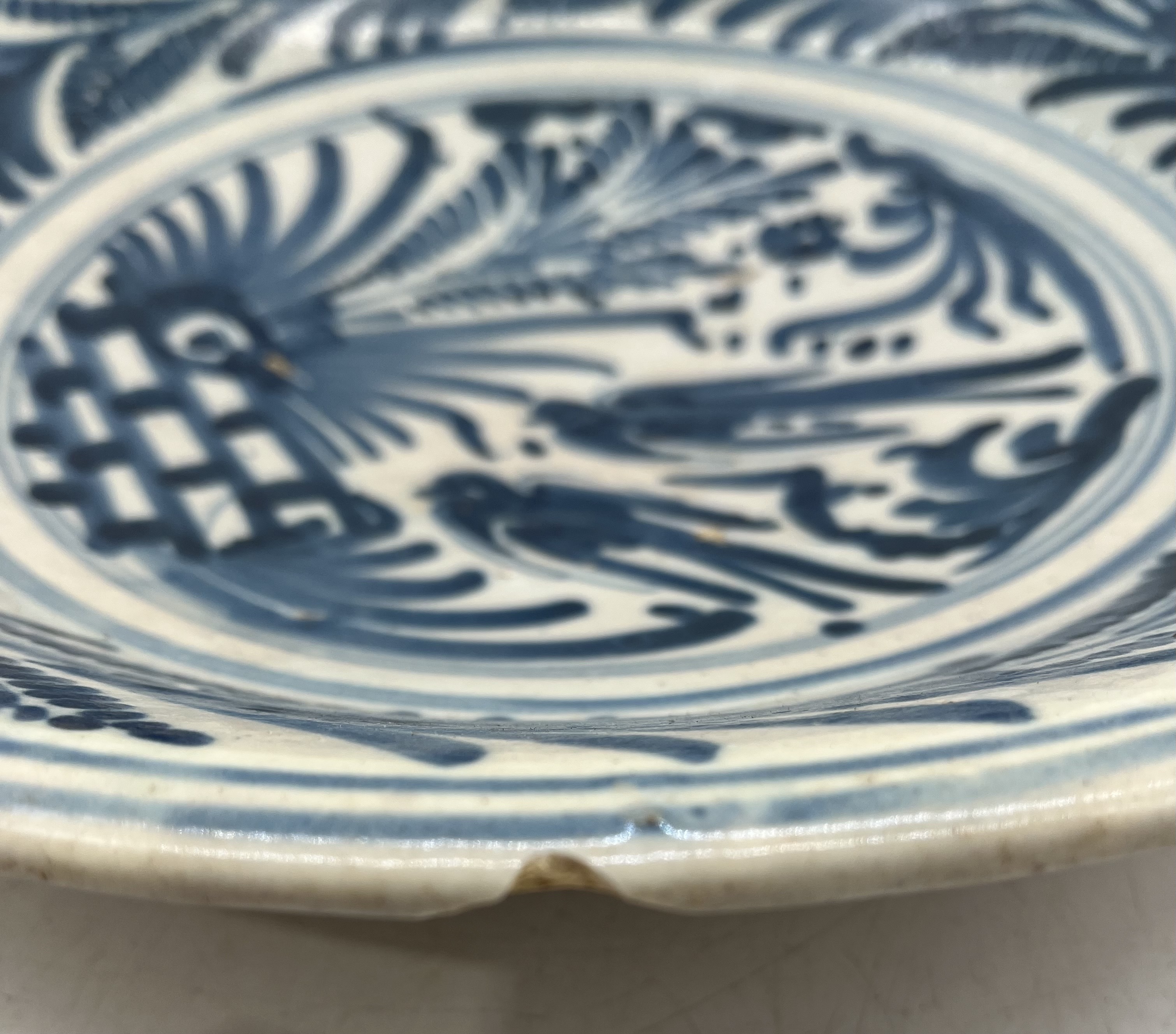 A vintage Delft bowl (diameter 35cm) with birds and floral design - Image 3 of 10