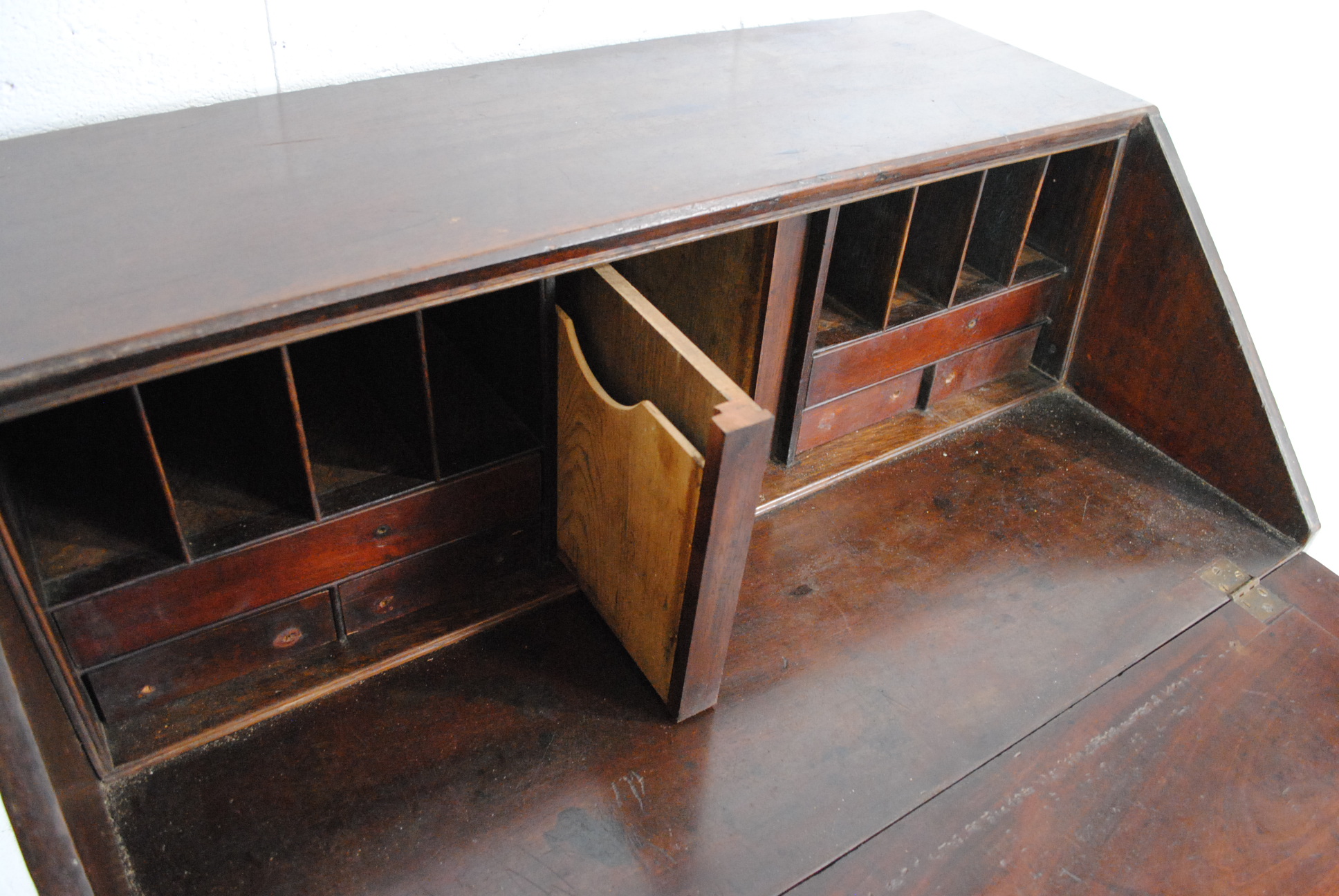 A Georgian mahogany bureau, with five drawers with brass handles, raised on bracket feet, with - Image 6 of 9