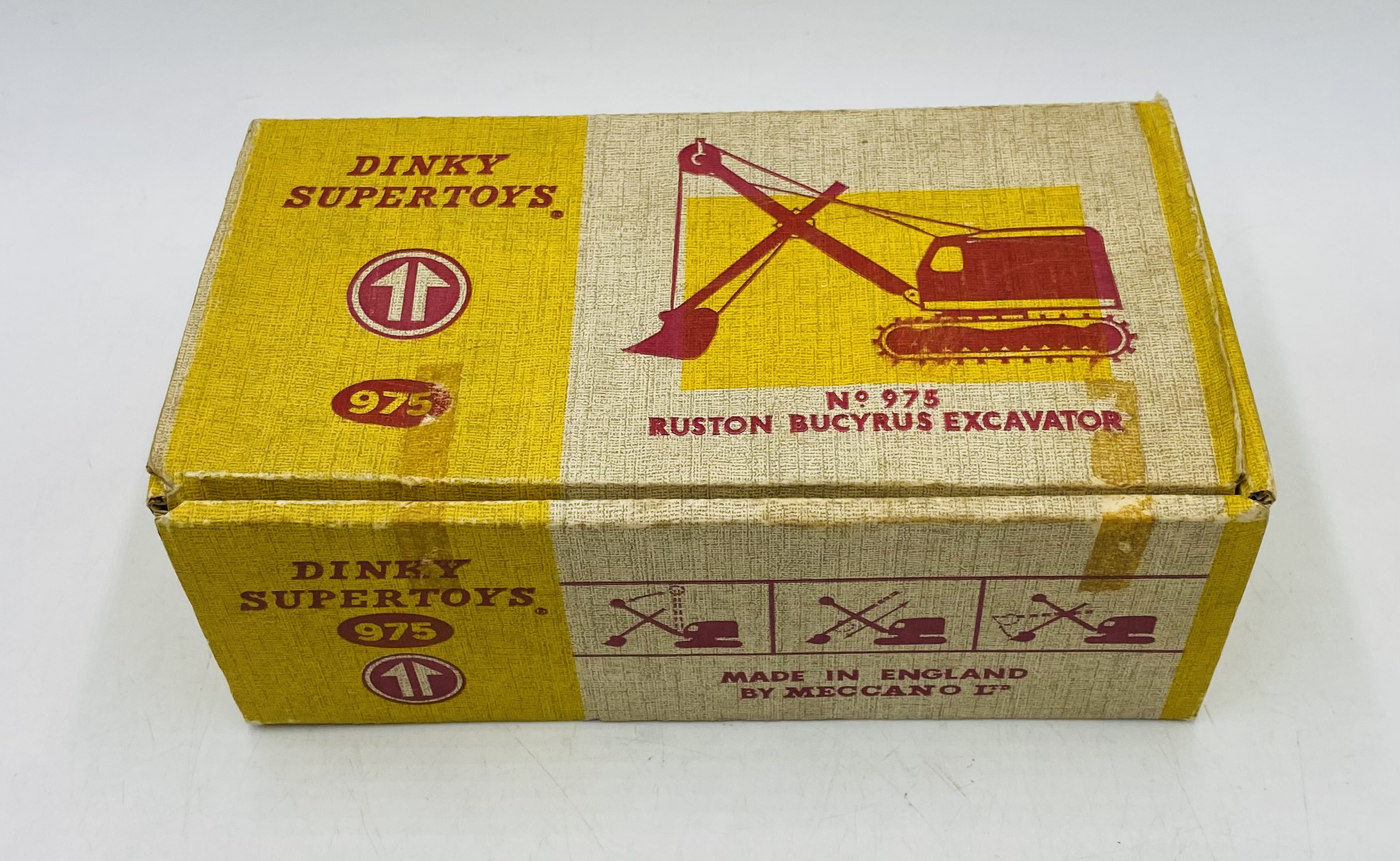 A vintage boxed Dinky Supertoys "Ruston Bucyrus Excavator" die-cast model (No 975) - original tracks - Image 8 of 9