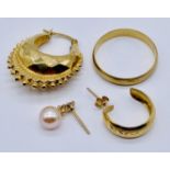 Three pieces of 9ct gold (weight 4g) along with a single pearl earring with 9ct gold mount