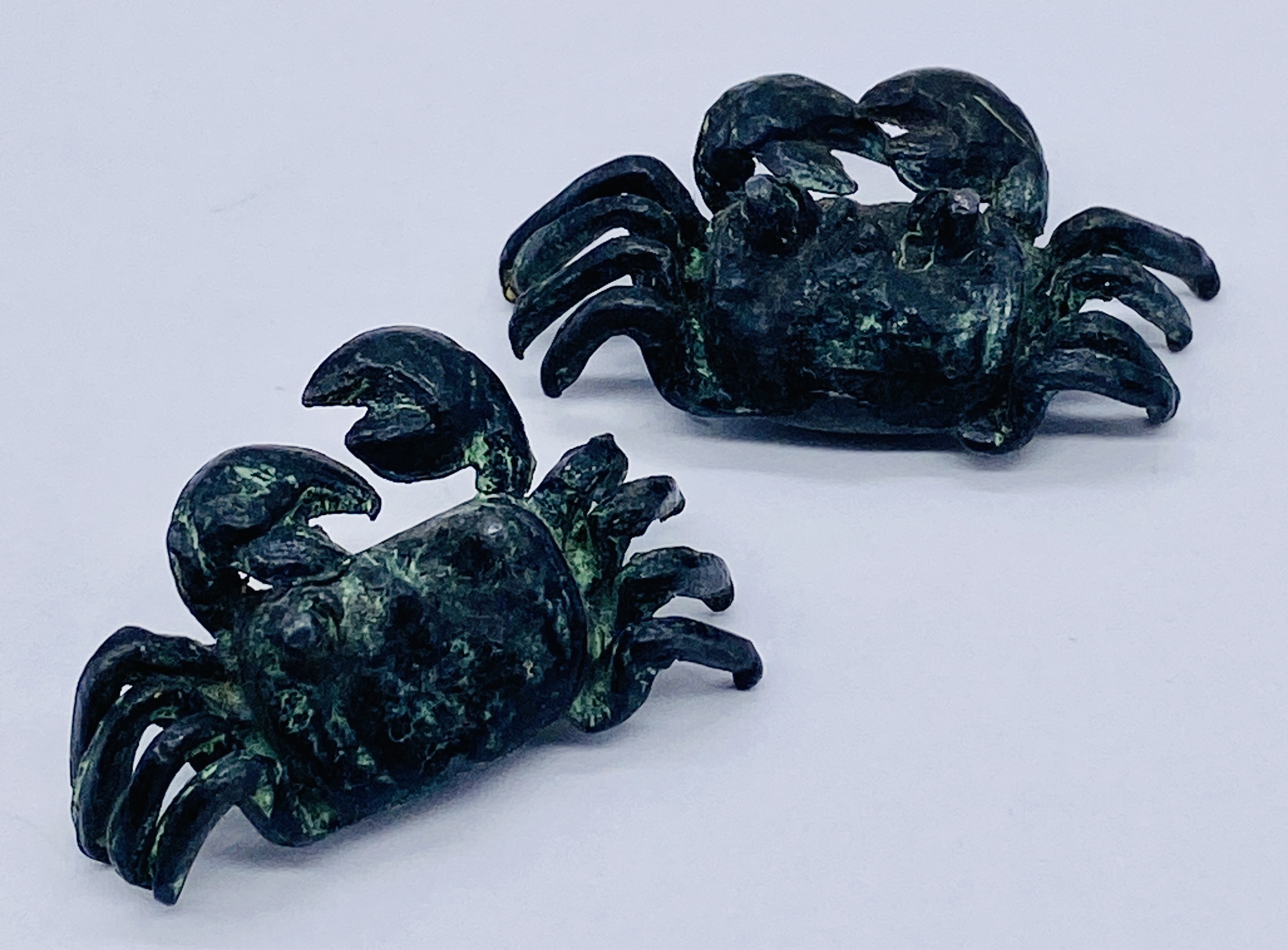 A small bronze Lord Krishna figure "The Butter Thief" along with two small bronze crabs, cold - Image 4 of 4