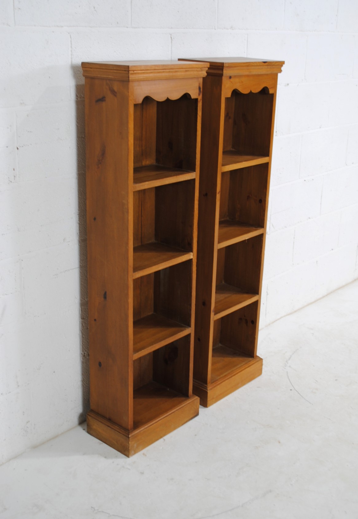 A pair of narrow pine bookcases - length 35.5cm, depth 20.5cm, height 128cm (each) - Image 3 of 4