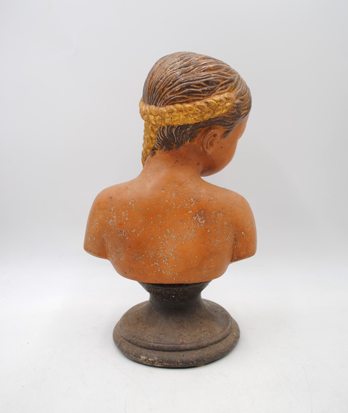 A bust of a young girl - height 39cm - Image 4 of 4