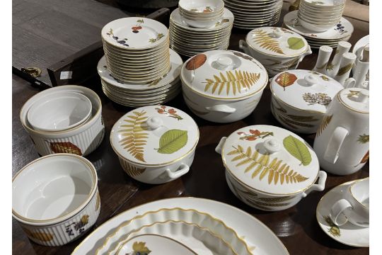 A large Royal Worcester Wild Harvest pattern dinner service including dinner plates, serving - Image 7 of 8