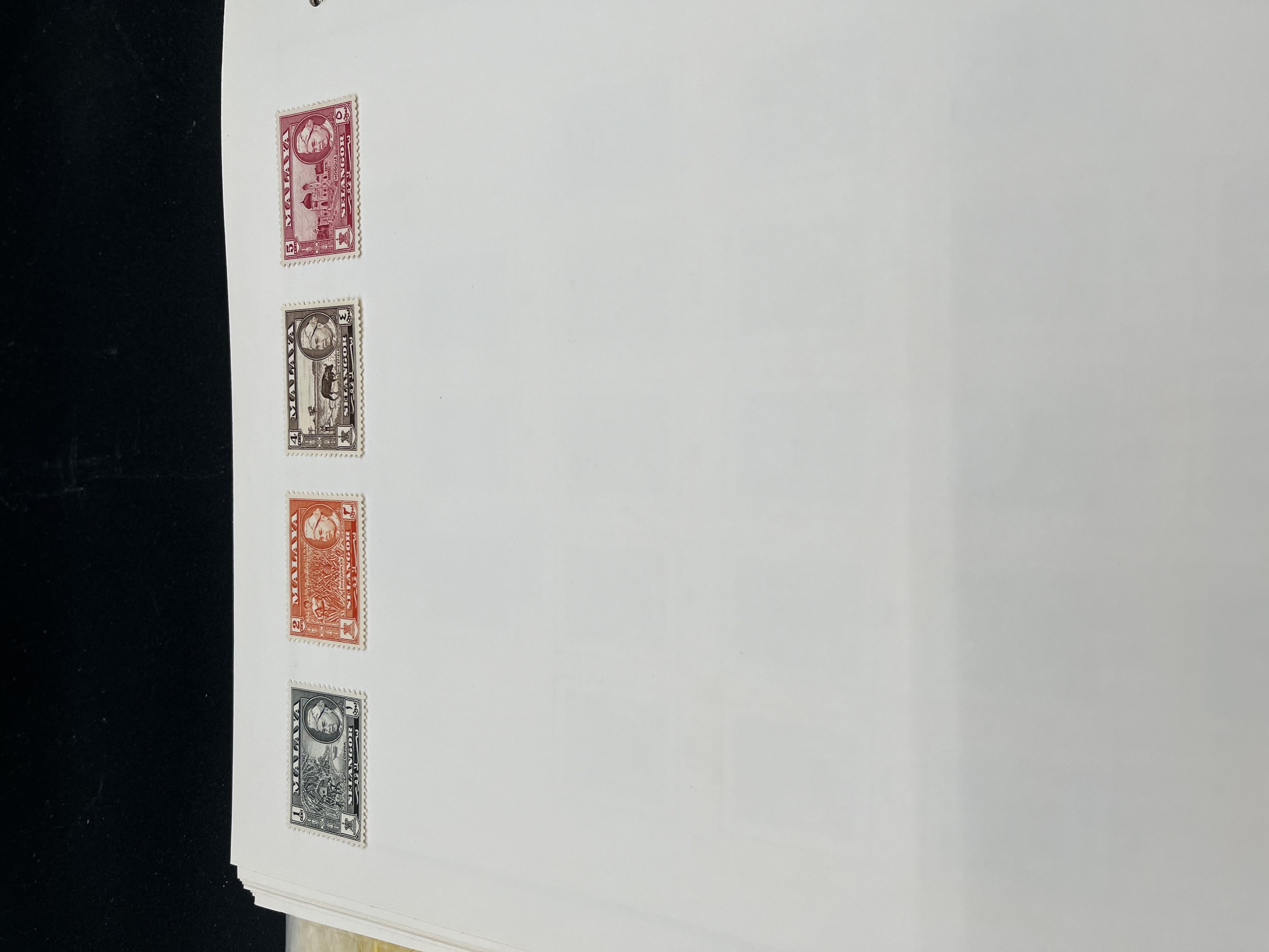 Two albums of vintage stamps from Malaysia and Singapore - Image 81 of 93