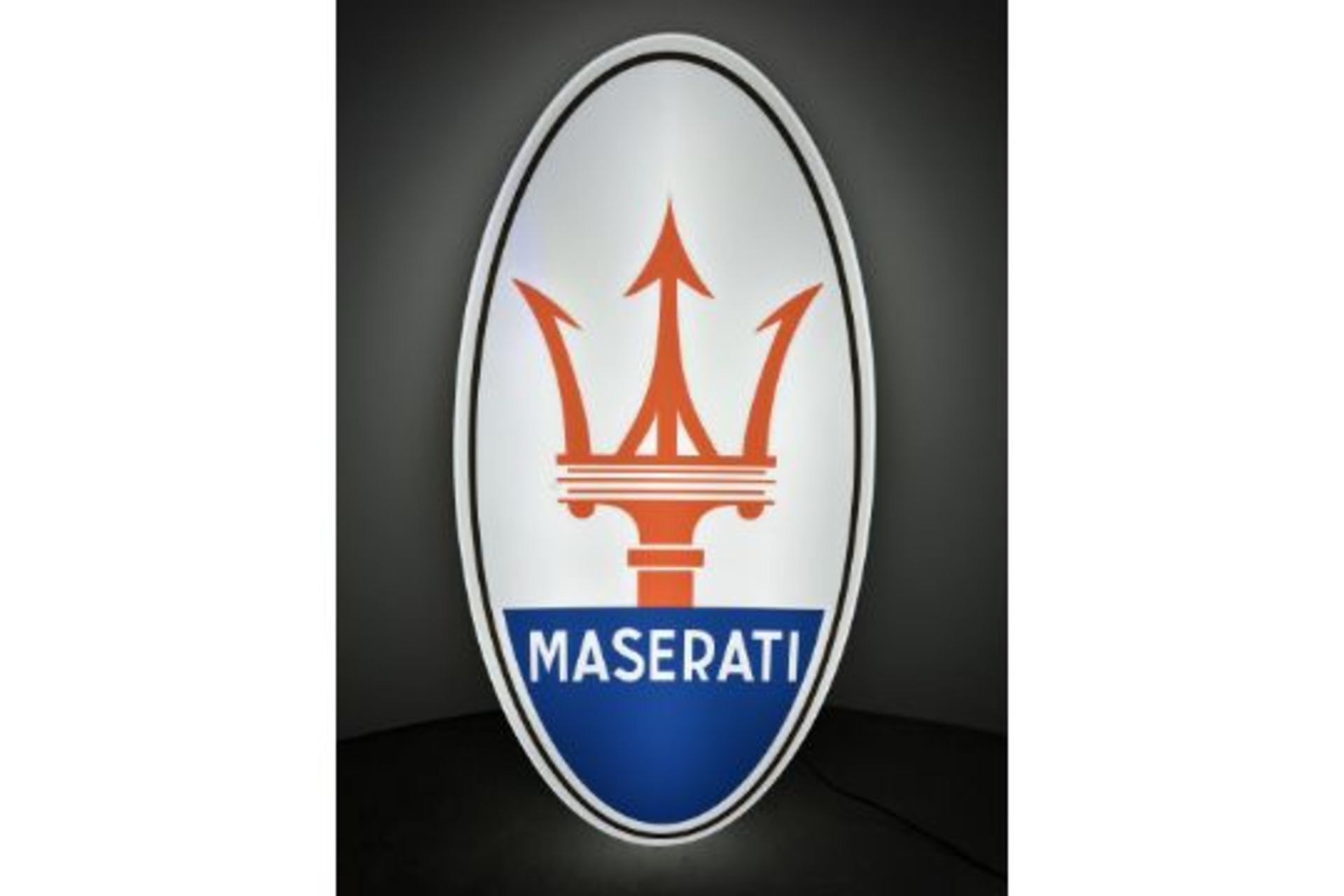 MASERATI ILLUMINATED SIGN - Image 5 of 6