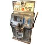 one-armed bandit Jennings gamming machine fully working order club machine with jackpot.