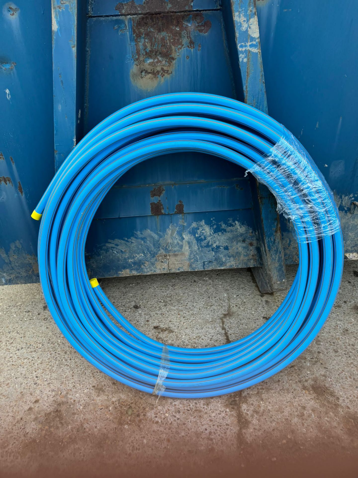 Pipe Puriton 32mm water pipe 50m roll reserve 6 rolls - Image 2 of 10