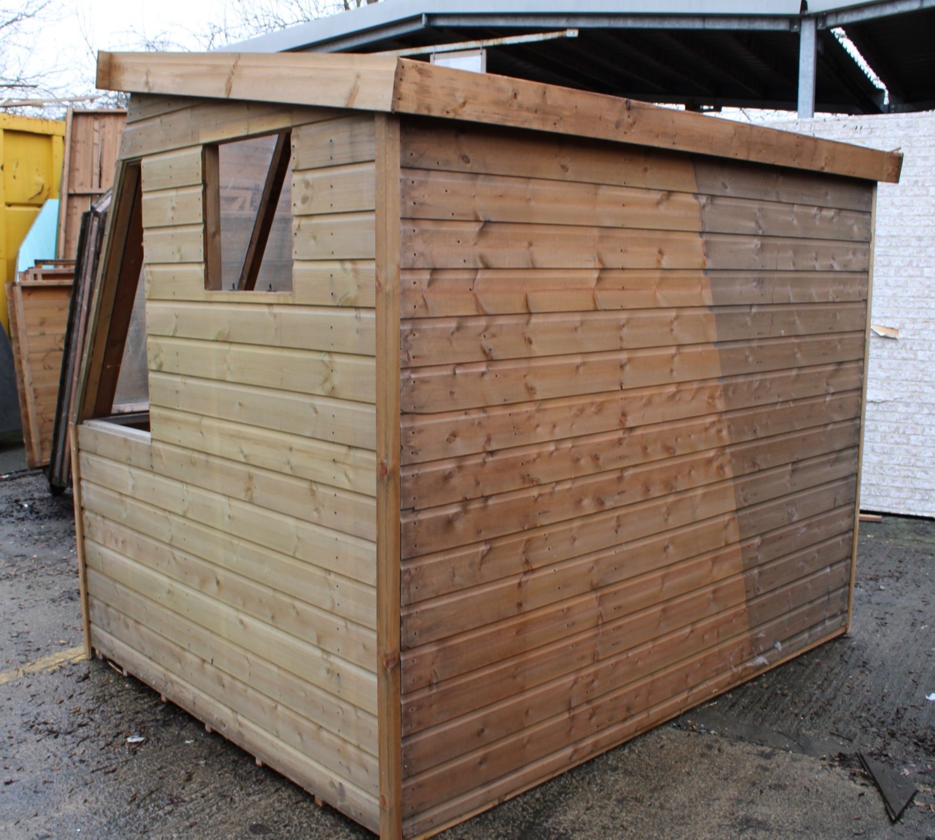 8x6 Exdisplay potting shed, Standard 16mm Nominal Cladding RRP£1,500 - Image 4 of 5