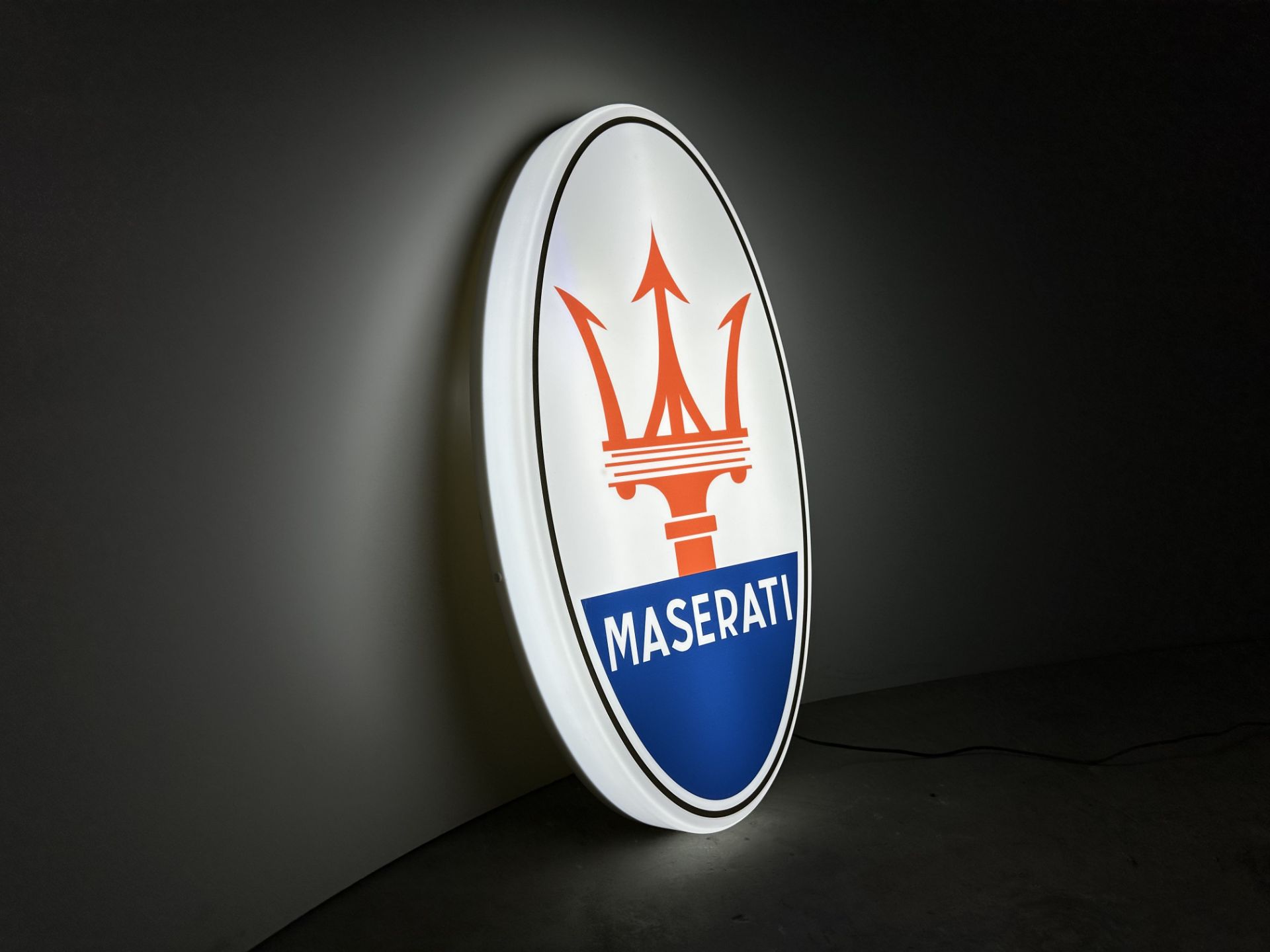 MASERATI ILLUMINATED SIGN LED - Image 3 of 7